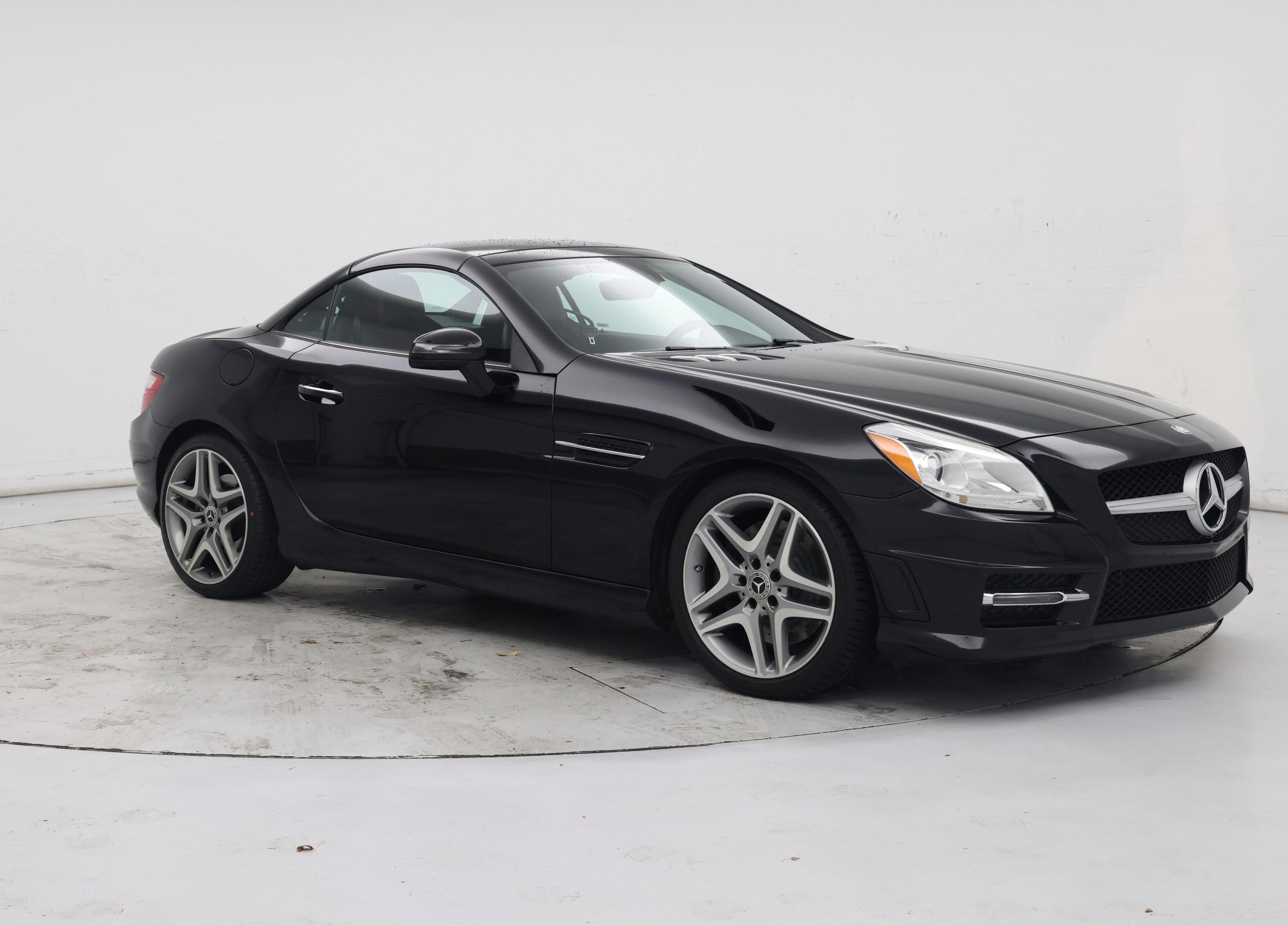 Thumbnail: 2015 Mercedes-Benz SLK - 7
