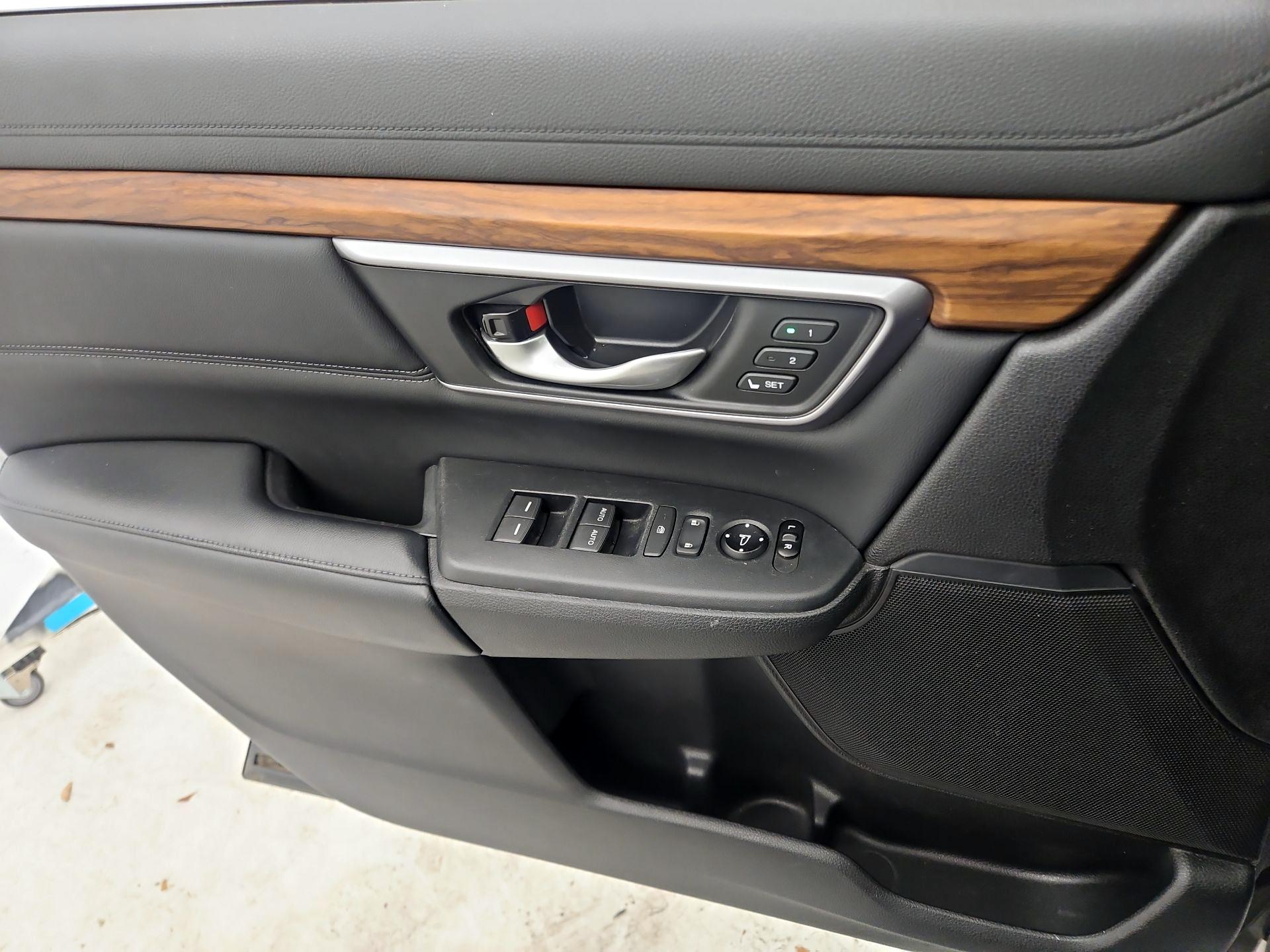 Thumbnail: 2017 Honda CR-V - 12