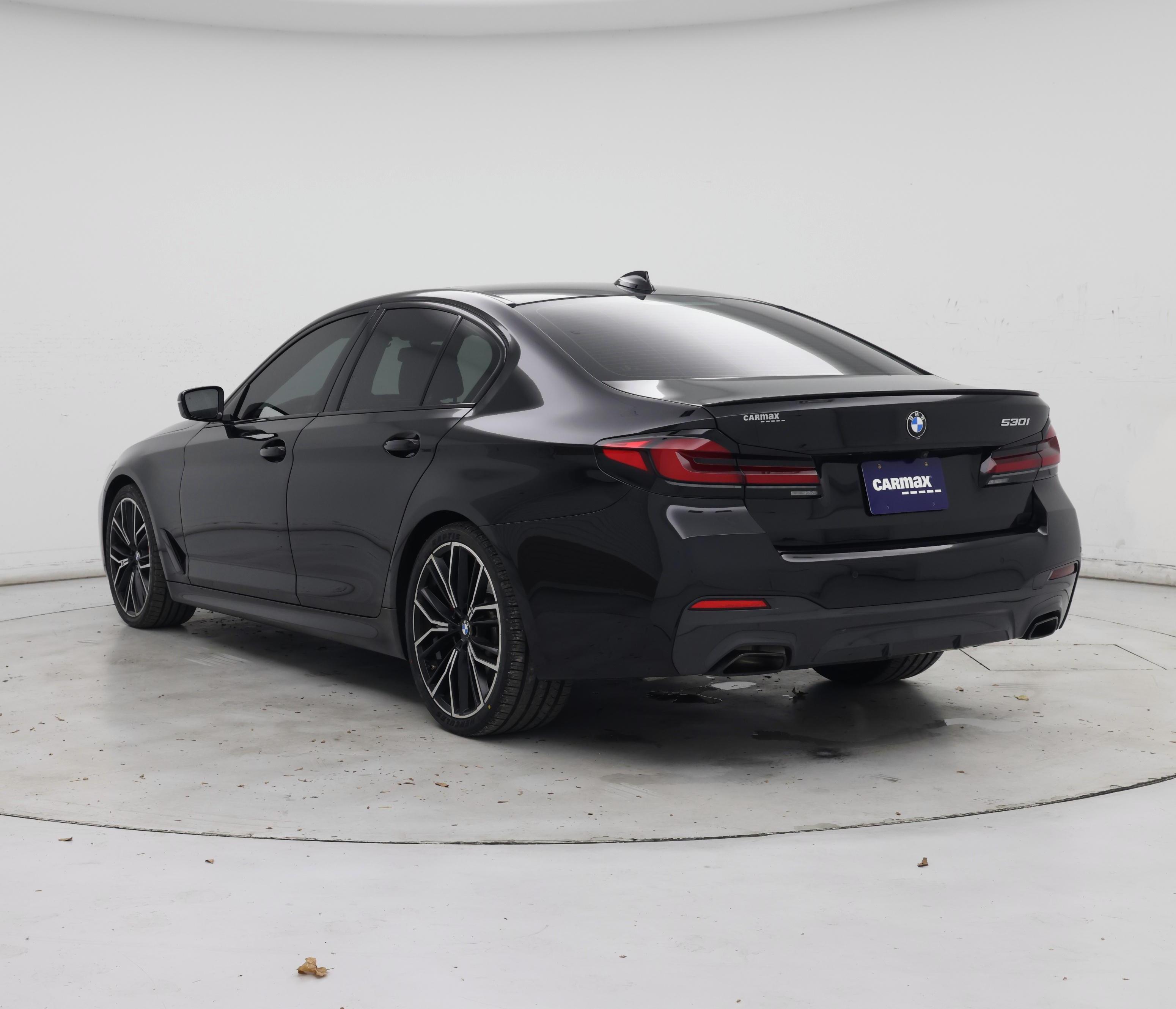 Thumbnail: 2023 BMW 5 Series - 2