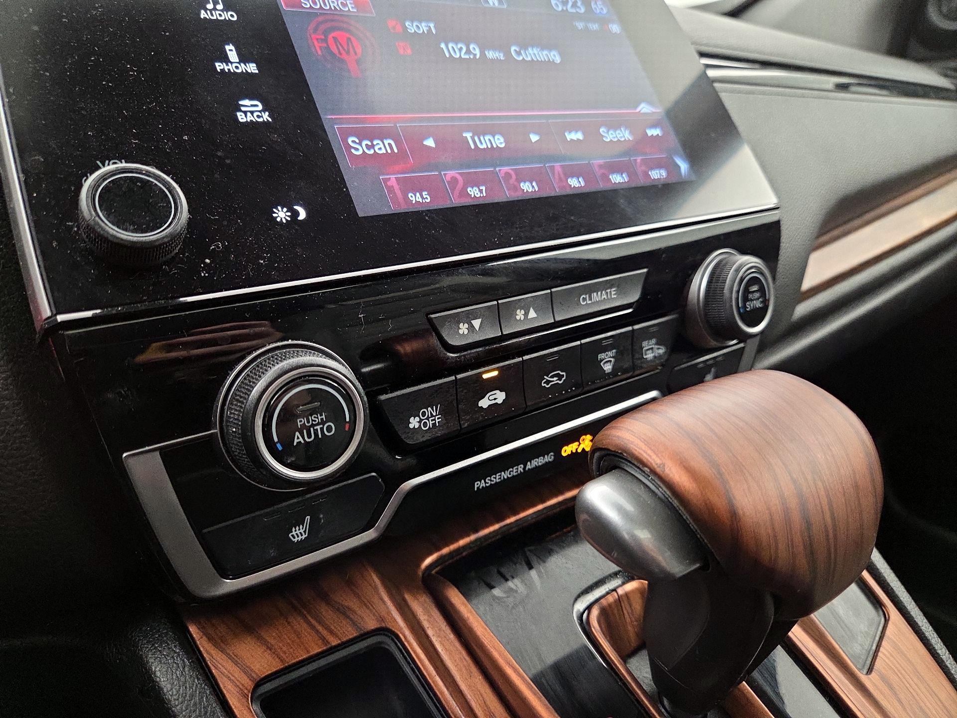 Thumbnail: 2019 Honda CR-V - 16