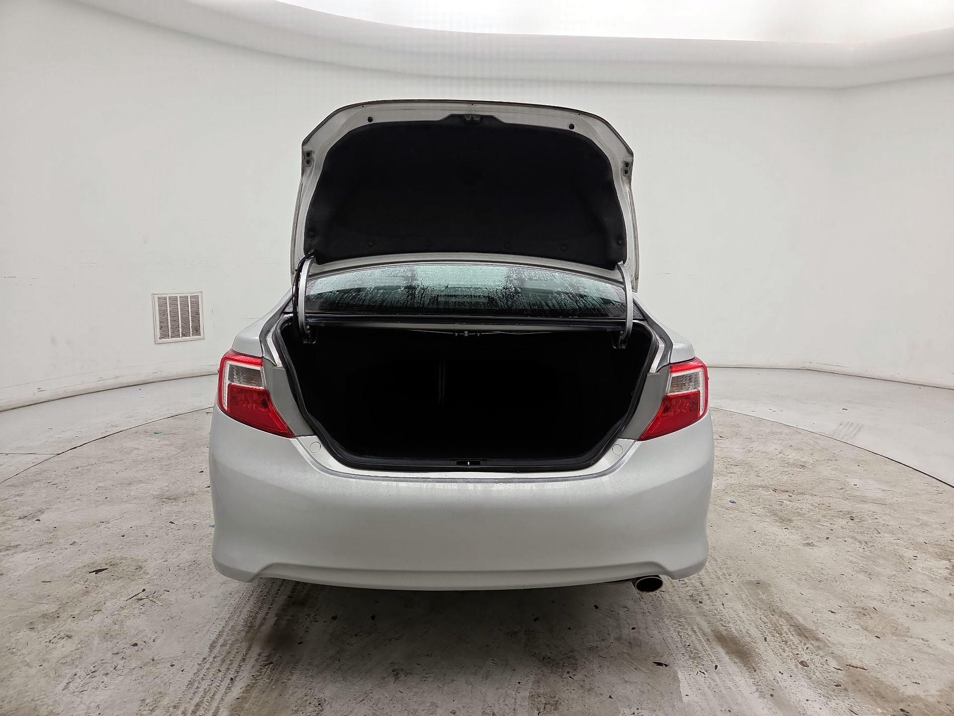 Thumbnail: 2014 Toyota Camry - 20