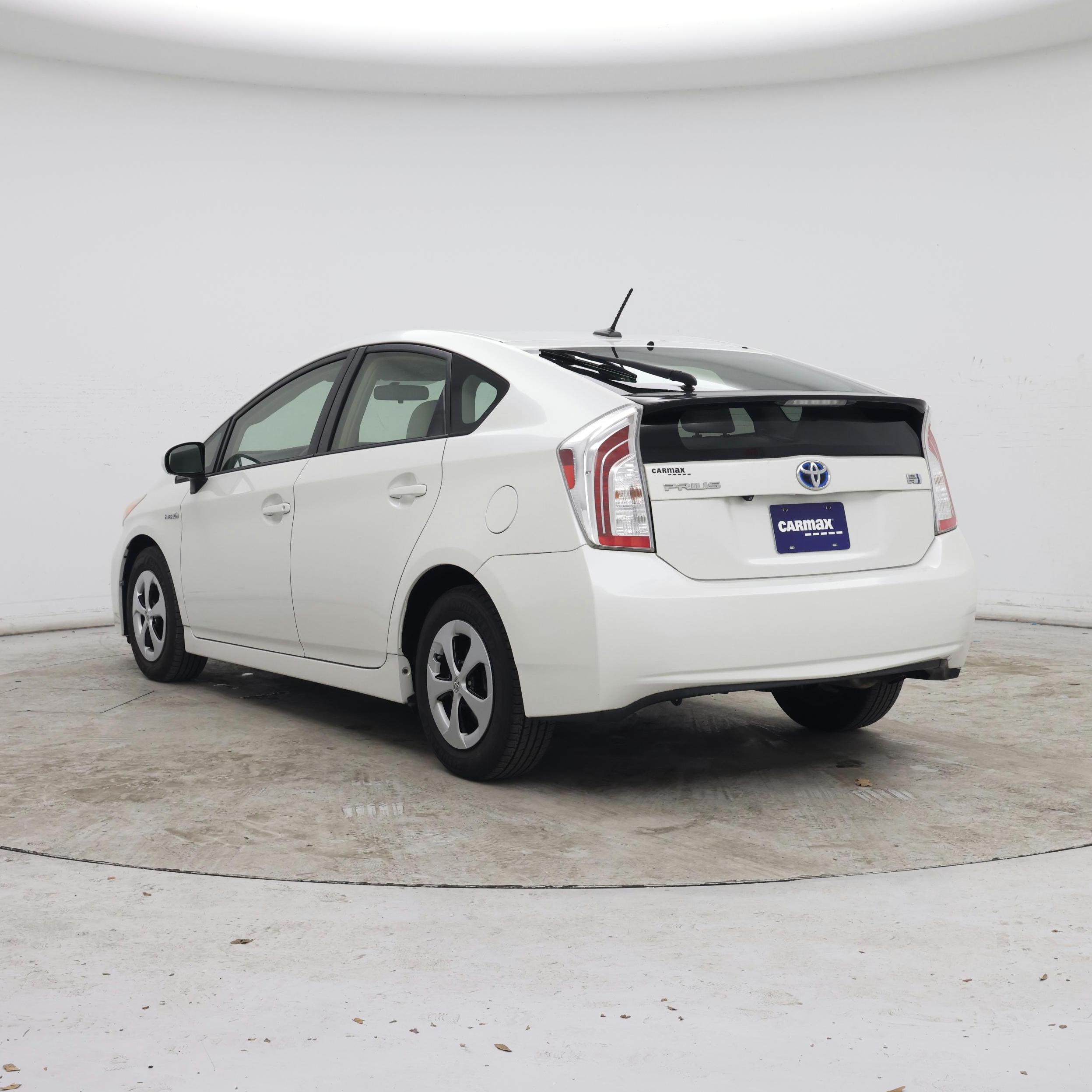 Thumbnail: 2015 Toyota Prius - 2
