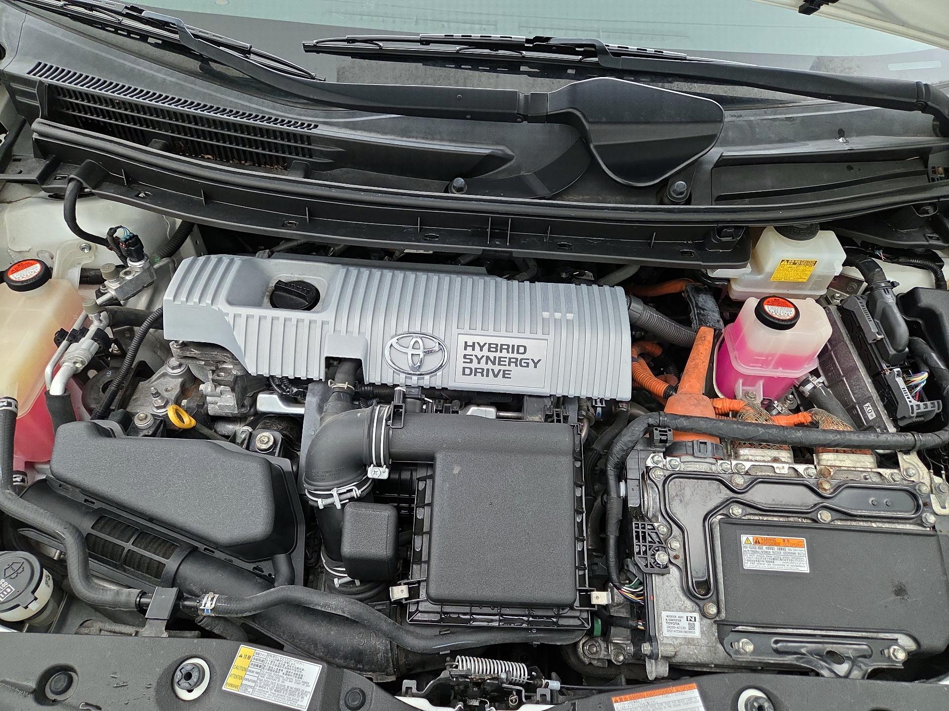 Thumbnail: 2015 Toyota Prius - 20