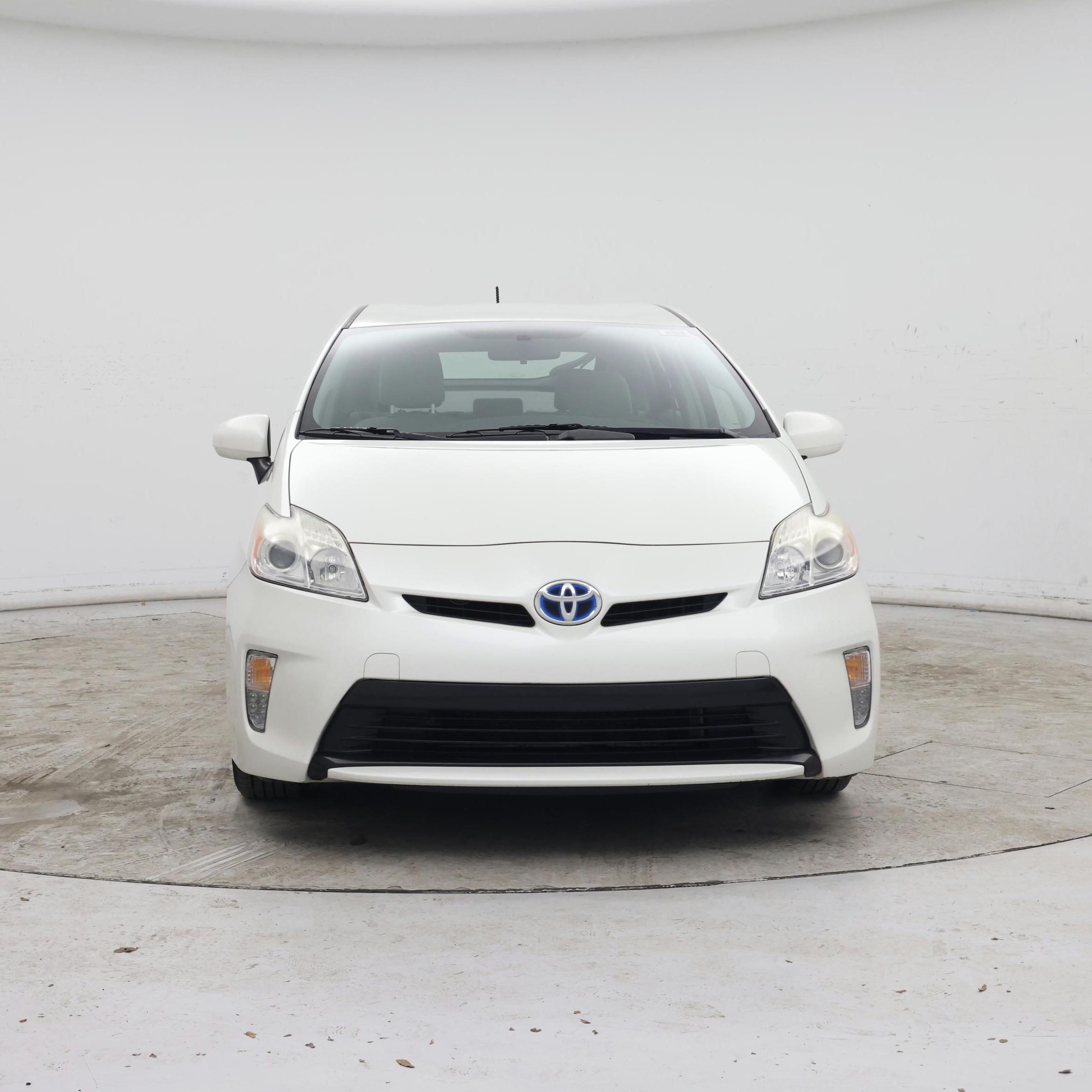 Thumbnail: 2015 Toyota Prius - 5