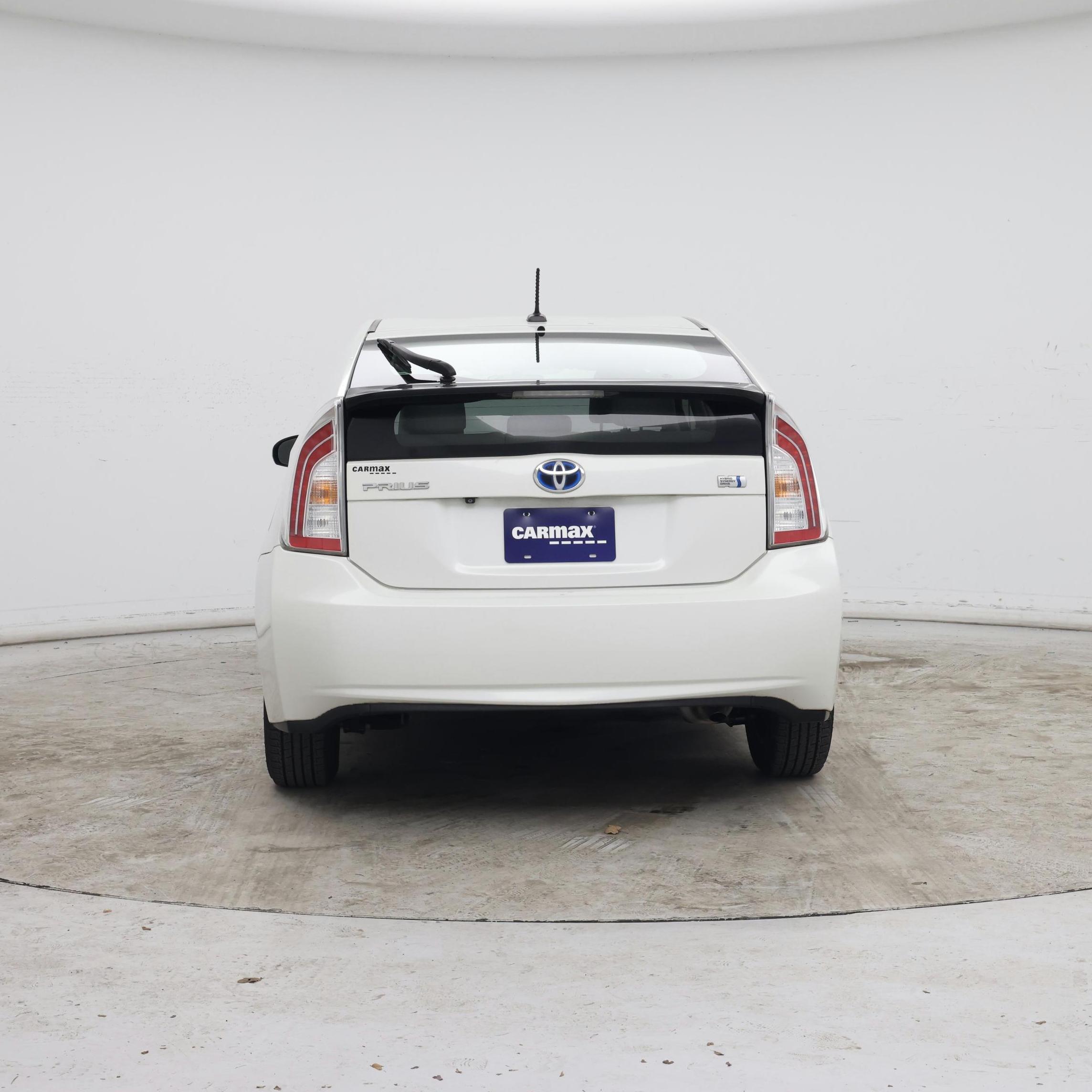 Thumbnail: 2015 Toyota Prius - 6