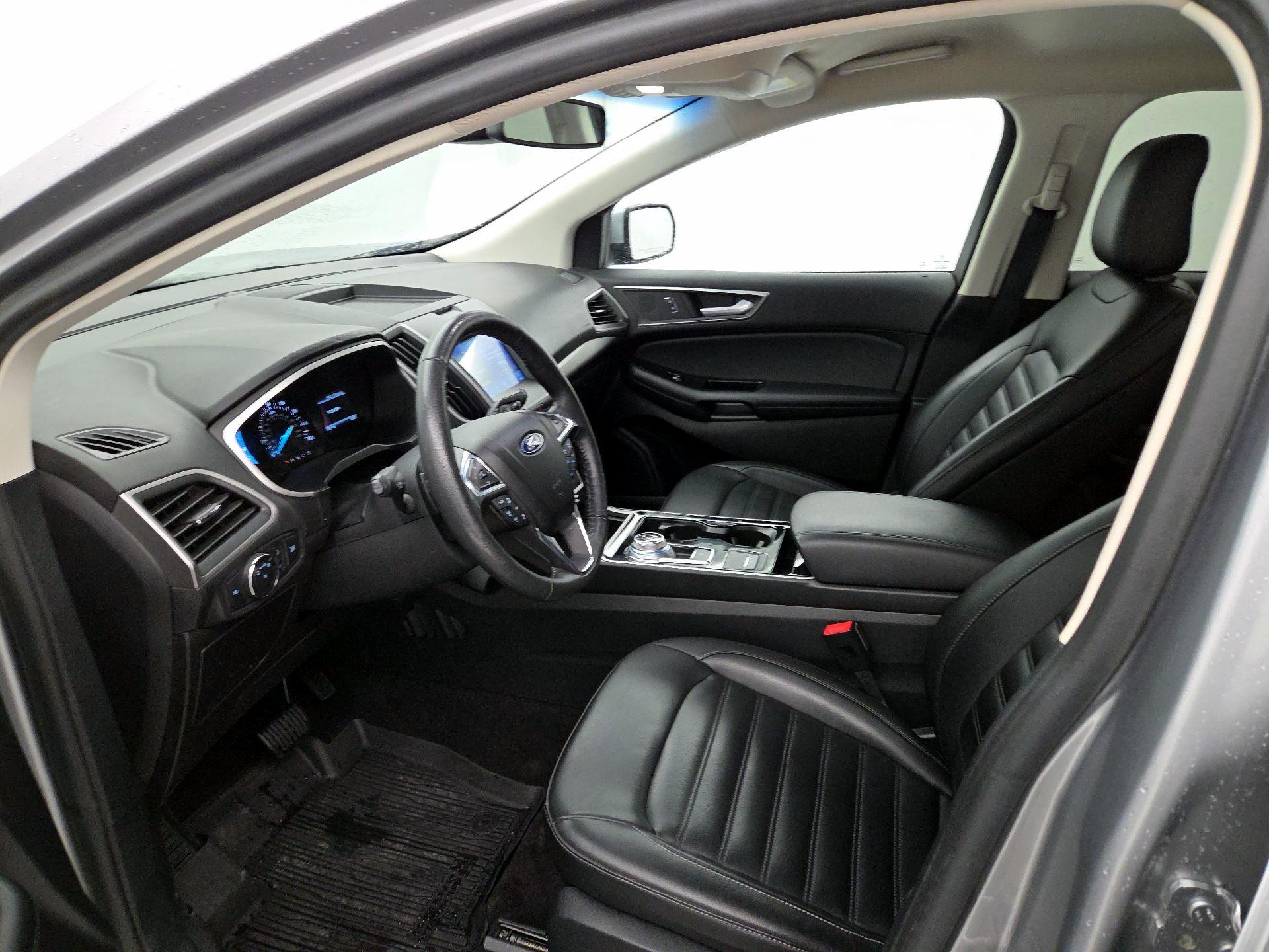 Thumbnail: 2020 Ford Edge - 11