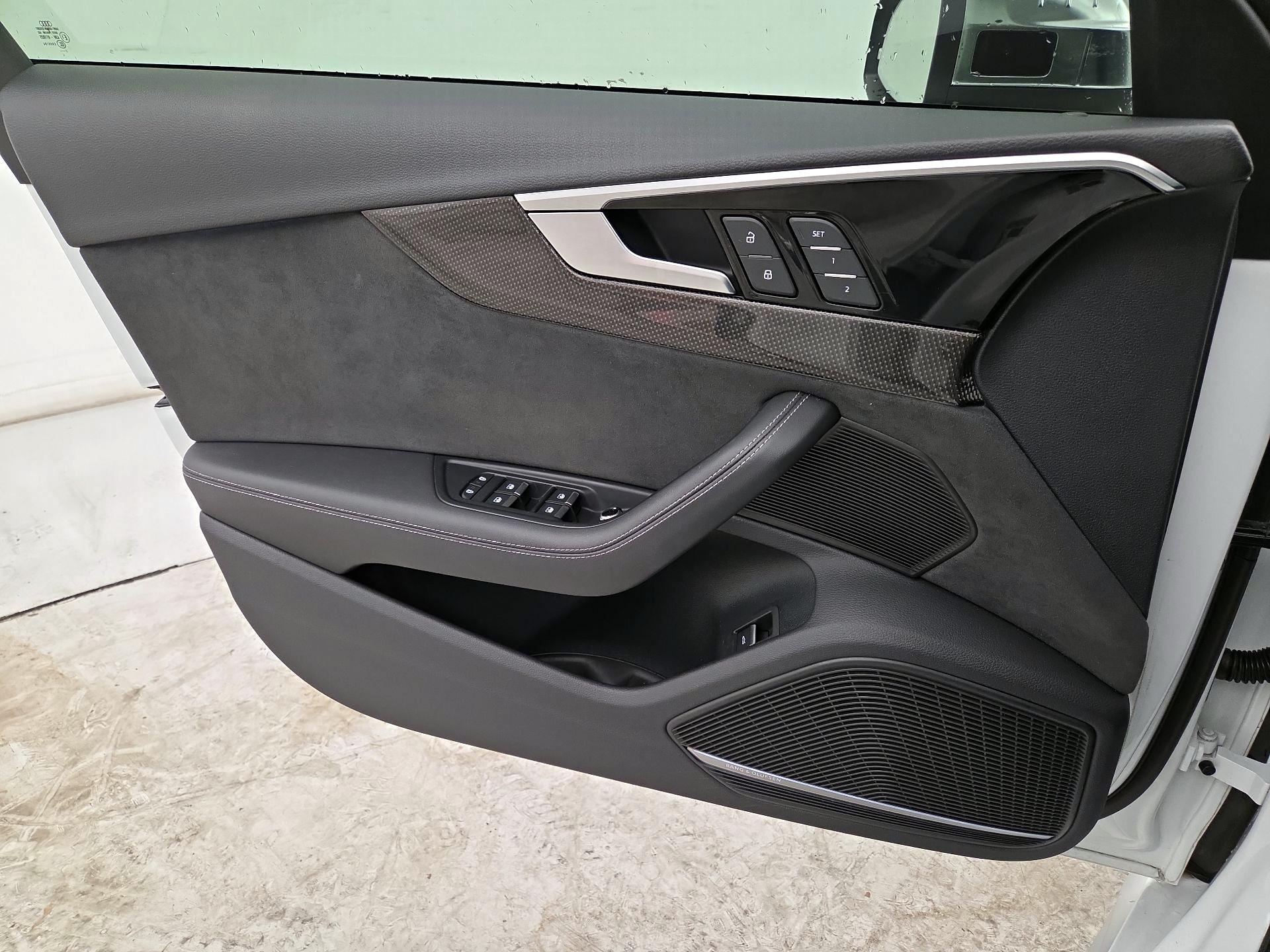 Thumbnail: 2023 Audi S4 - 12