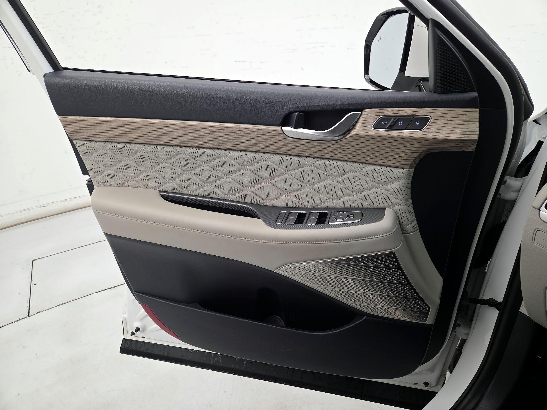 Thumbnail: 2022 Hyundai Palisade - 12