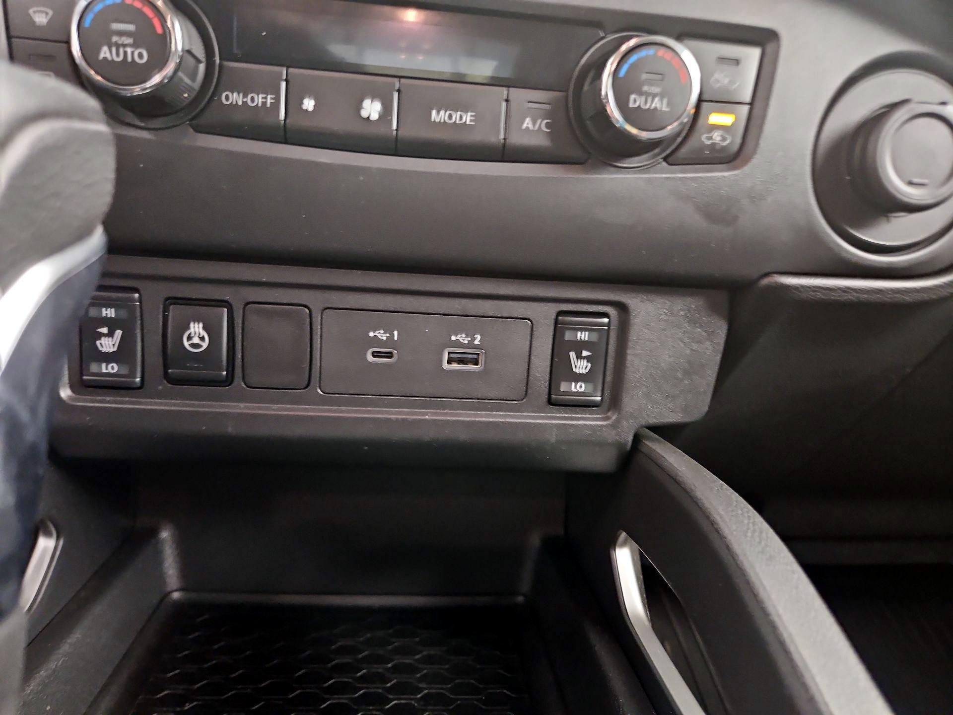 Thumbnail: 2023 Nissan Frontier - 18