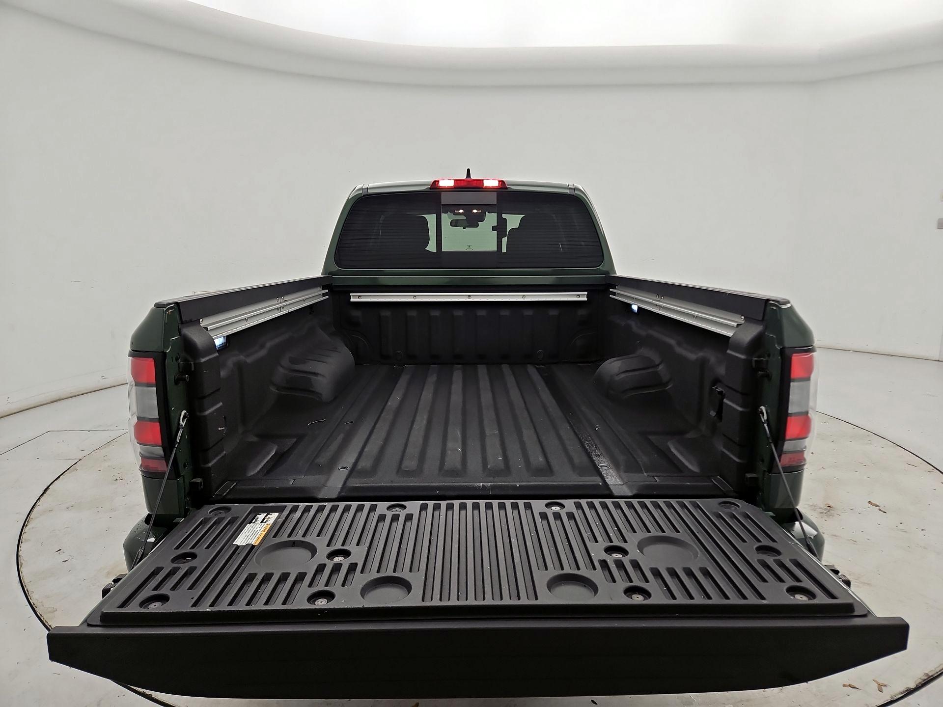 Thumbnail: 2023 Nissan Frontier - 20