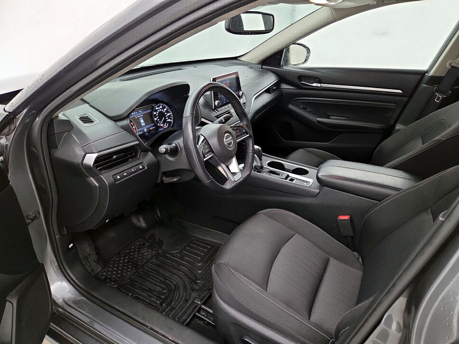 Thumbnail: 2019 Nissan Altima - 11