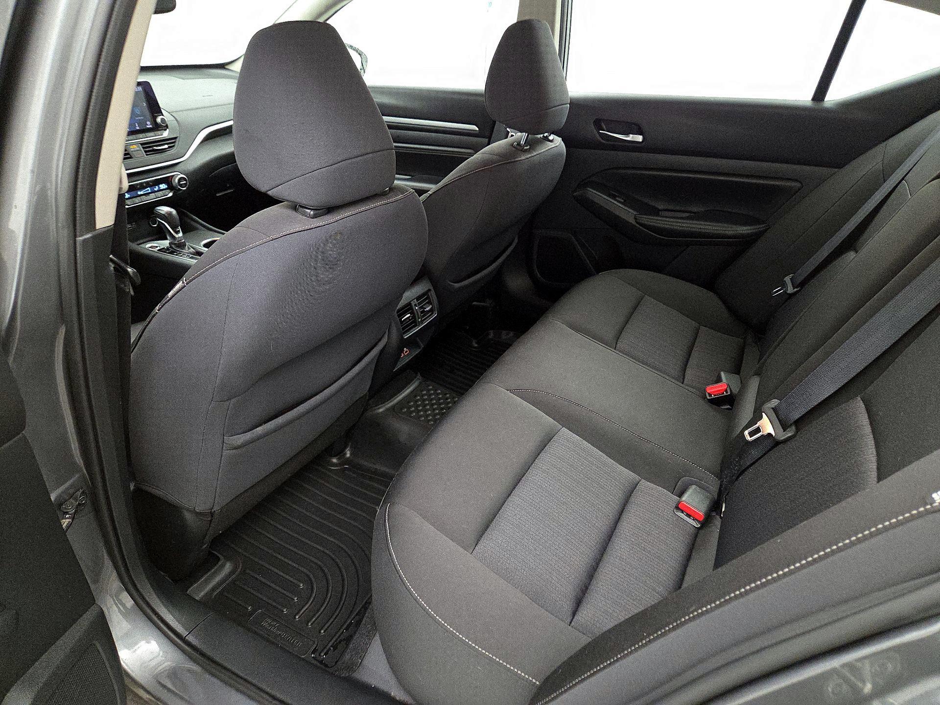 Thumbnail: 2019 Nissan Altima - 19