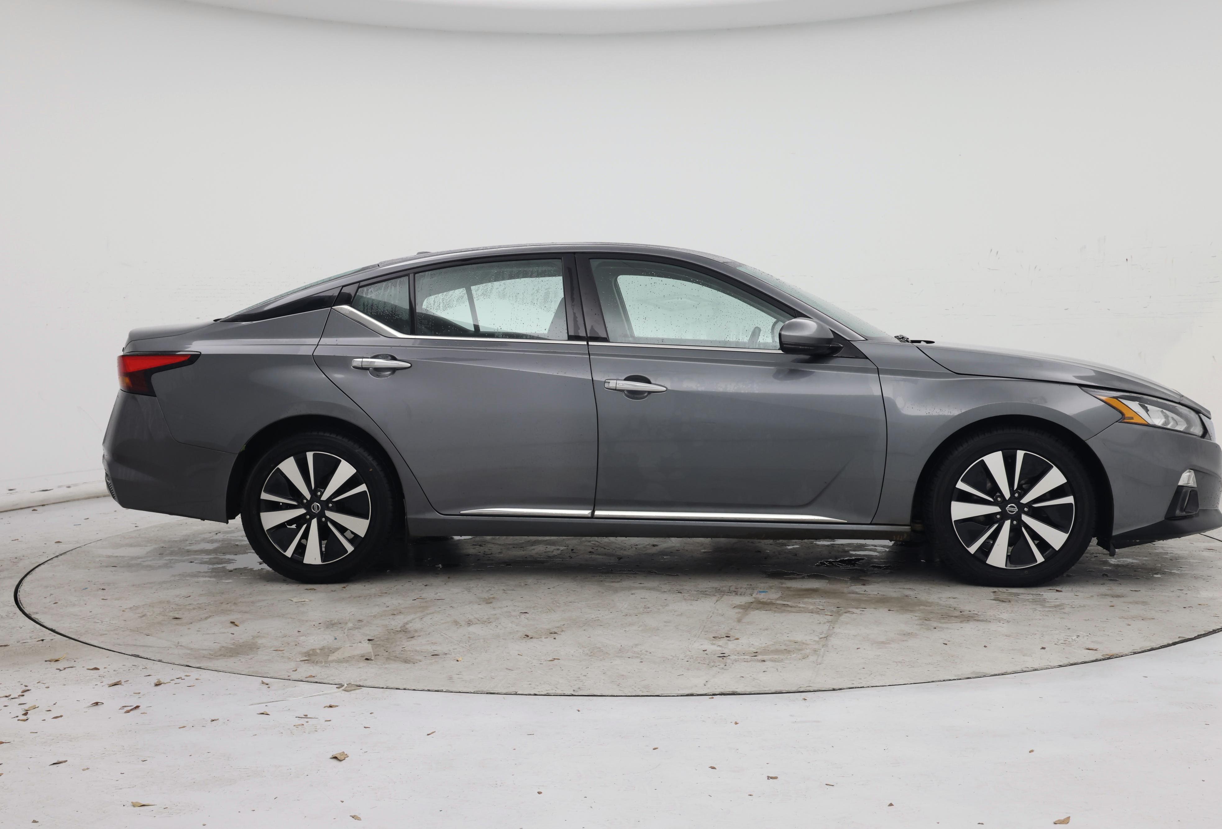 Thumbnail: 2019 Nissan Altima - 7