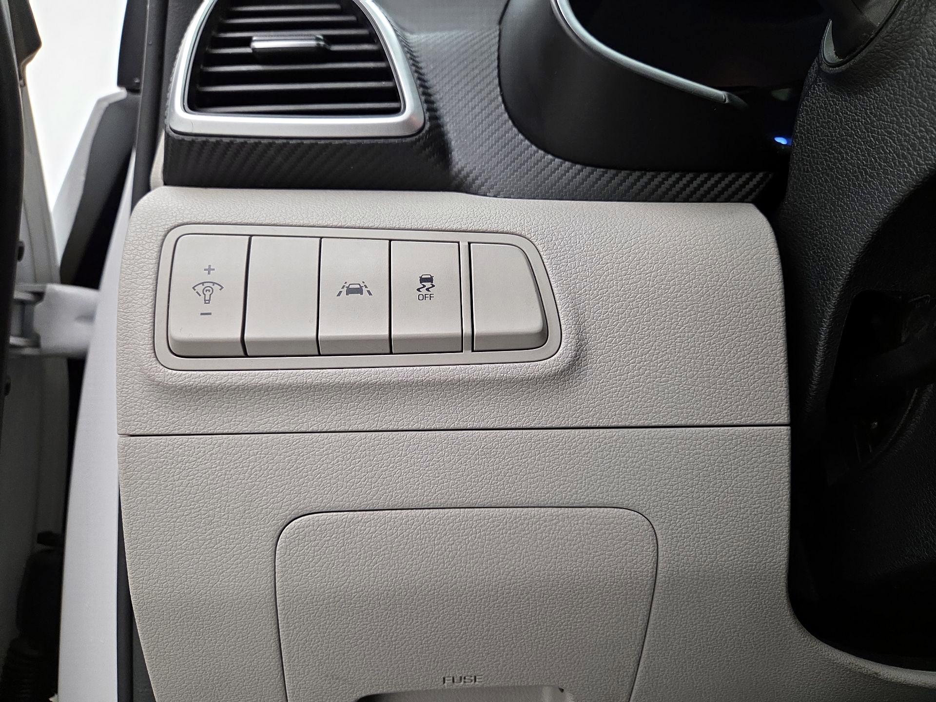 Thumbnail: 2019 Hyundai Tucson - 13