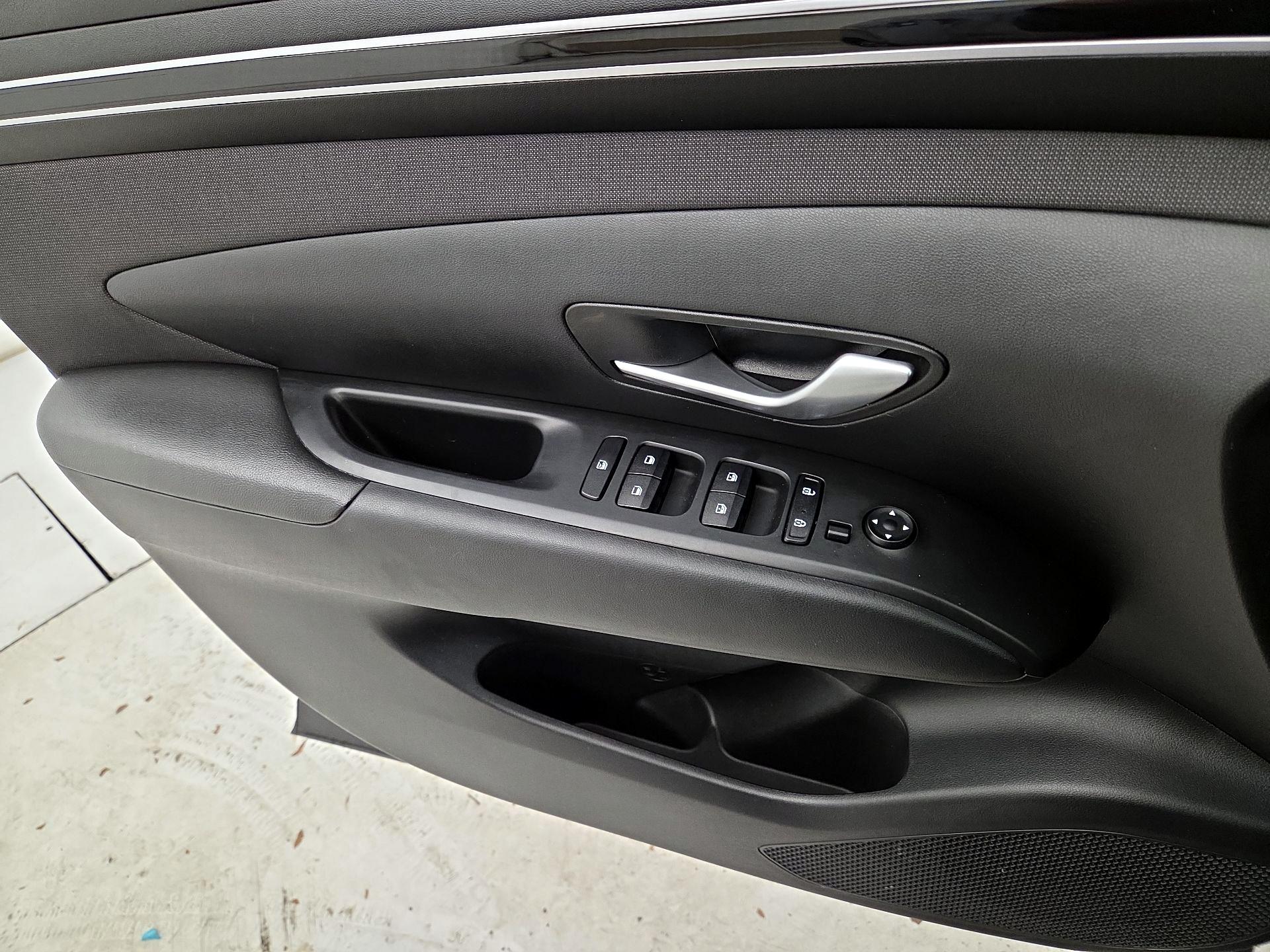 Thumbnail: 2023 Hyundai Tucson - 12