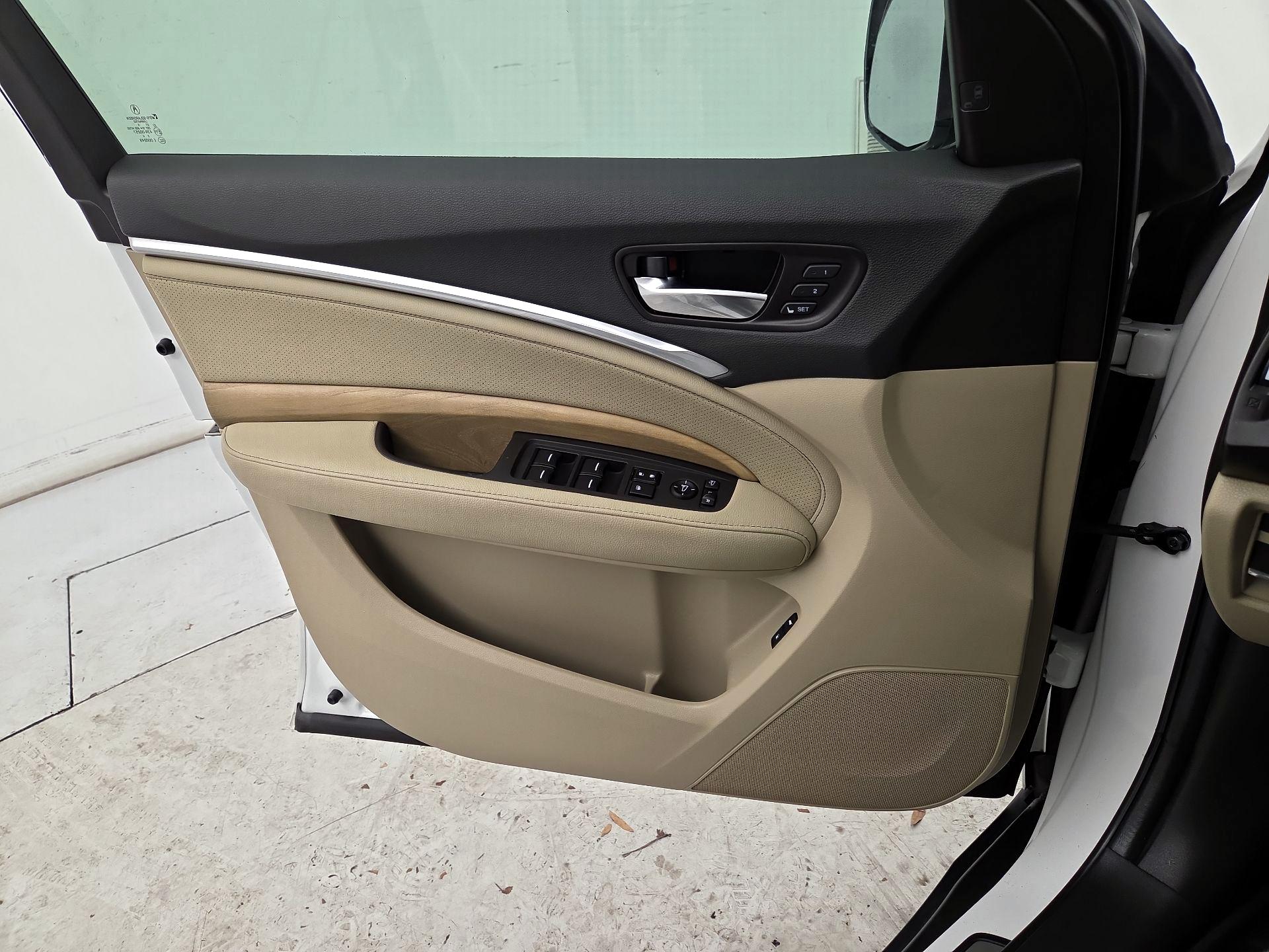 Thumbnail: 2020 Acura MDX - 12