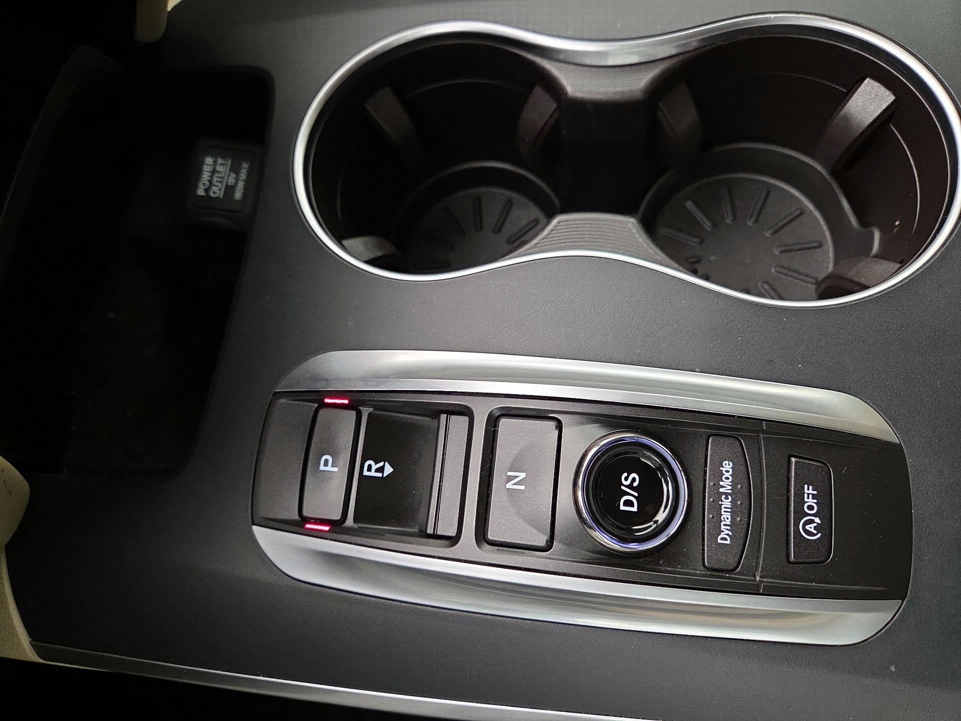 Thumbnail: 2020 Acura MDX - 18