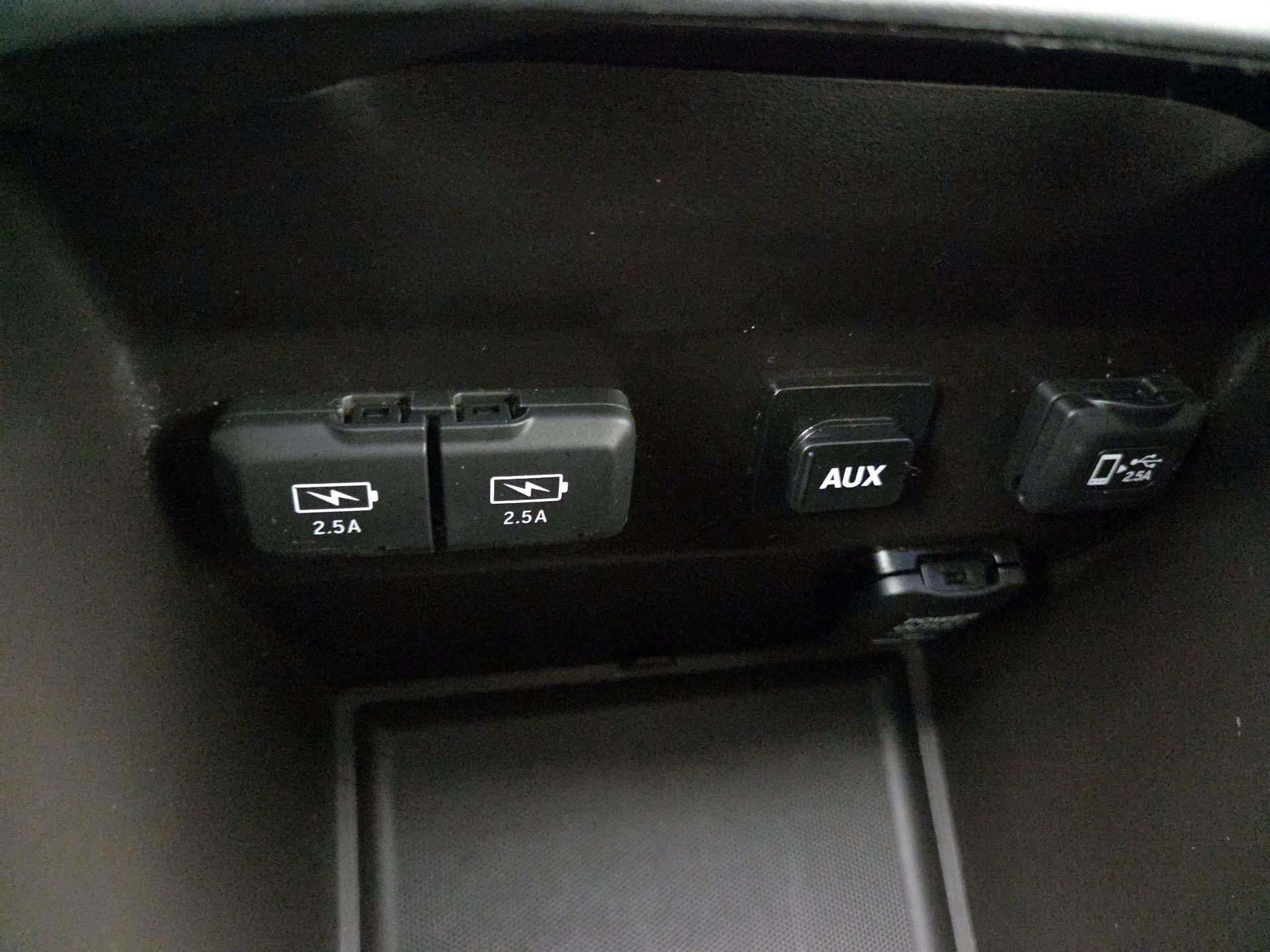 Thumbnail: 2020 Acura MDX - 19