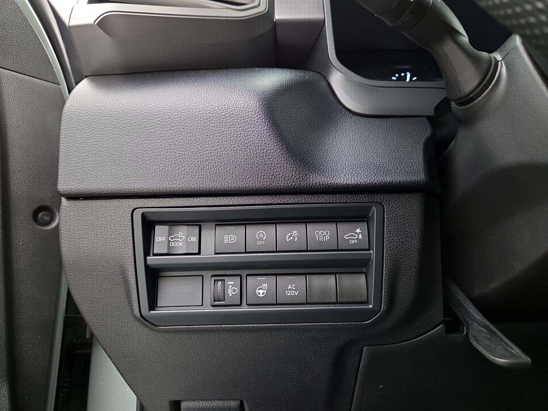 Thumbnail: 2025 Toyota Tundra - 13