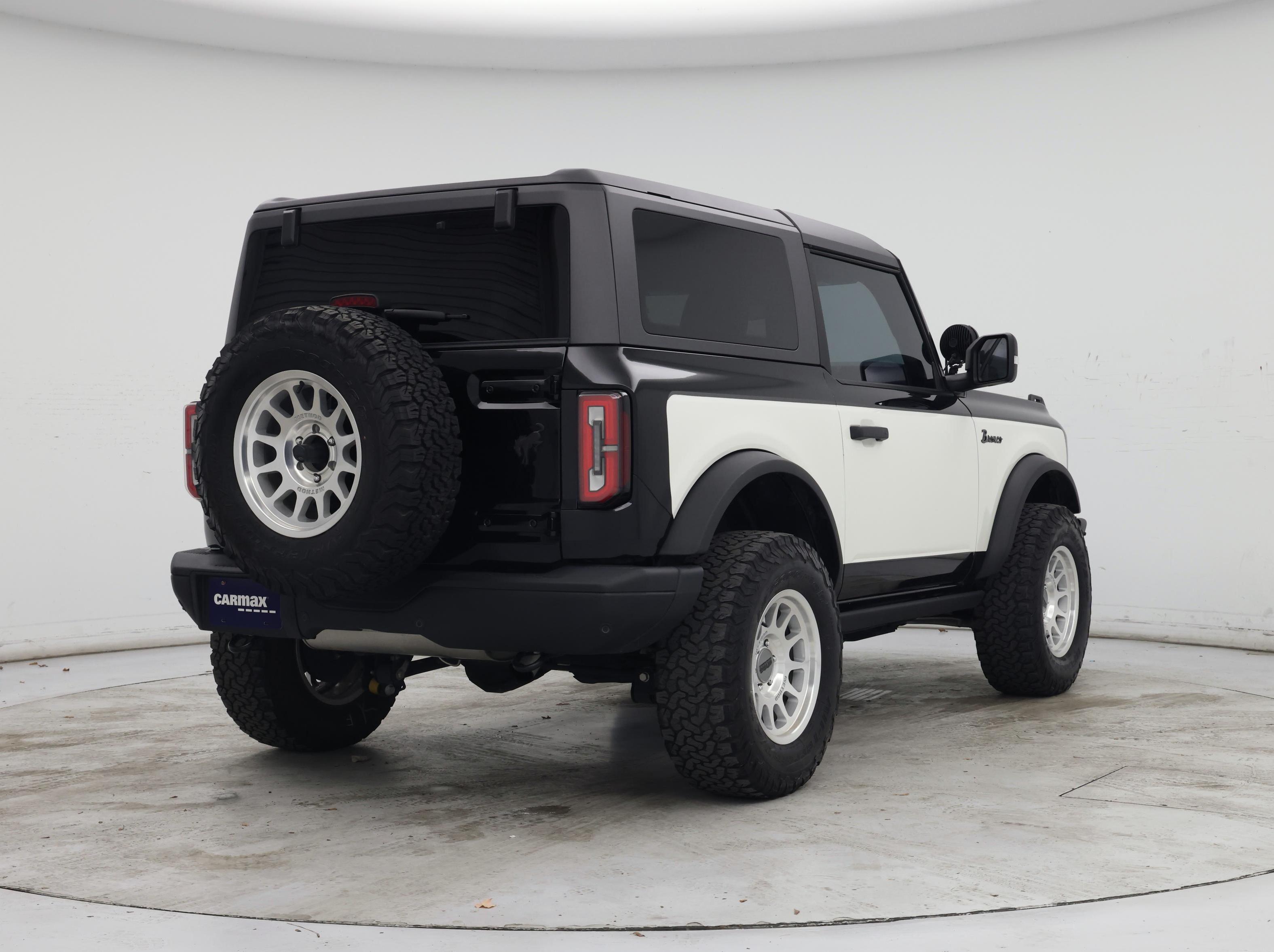 Thumbnail: 2023 Ford Bronco - 8