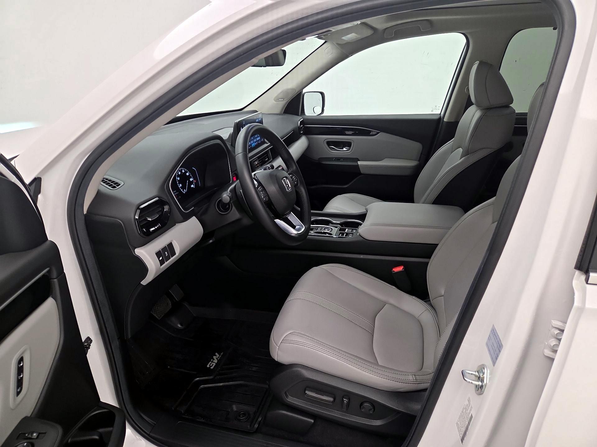 Thumbnail: 2025 Honda Pilot - 9