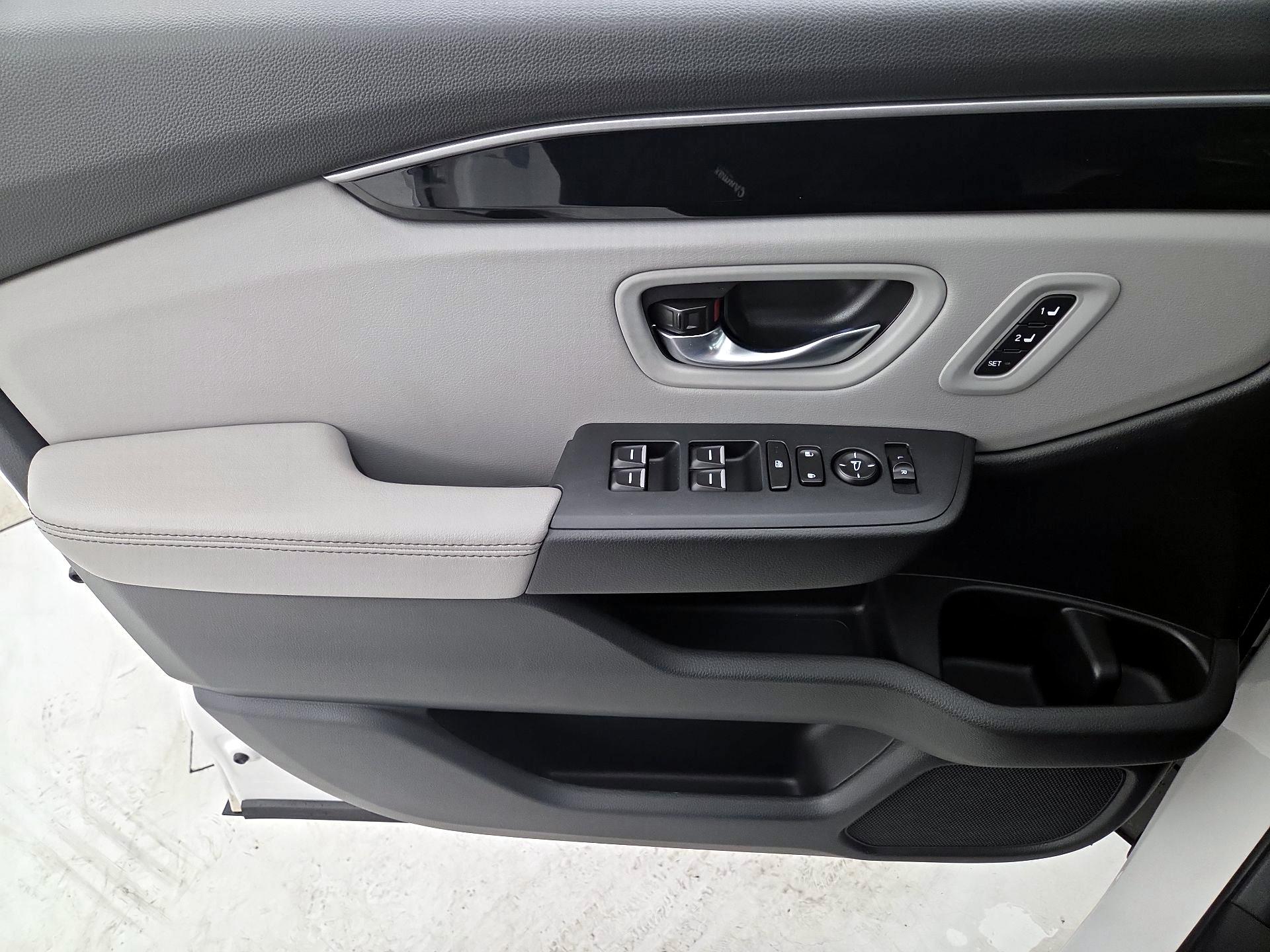 Thumbnail: 2025 Honda Pilot - 10