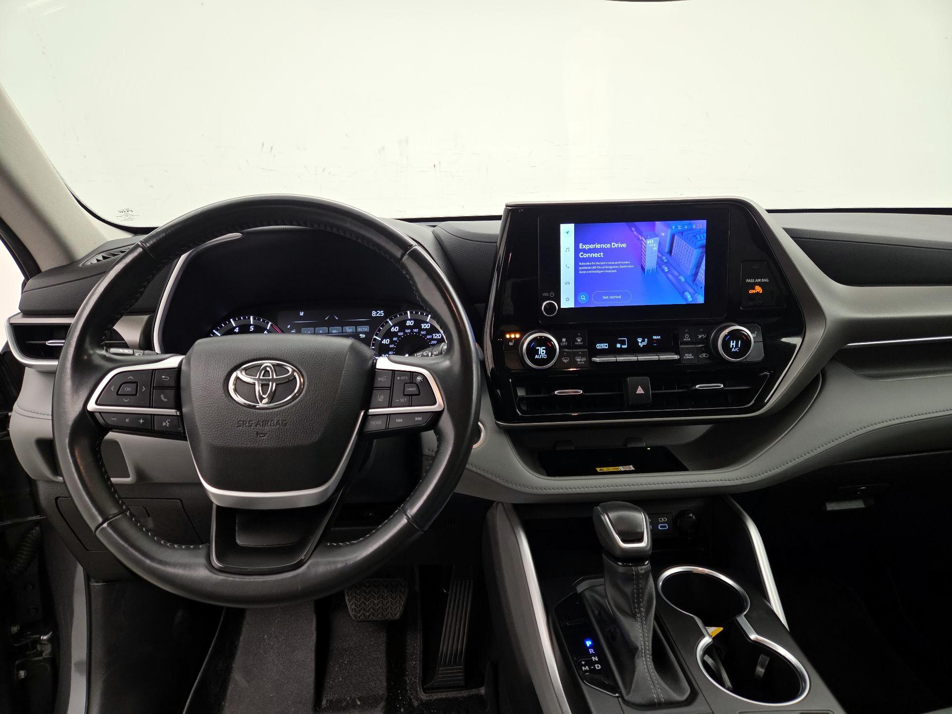 Thumbnail: 2024 Toyota Highlander - 9