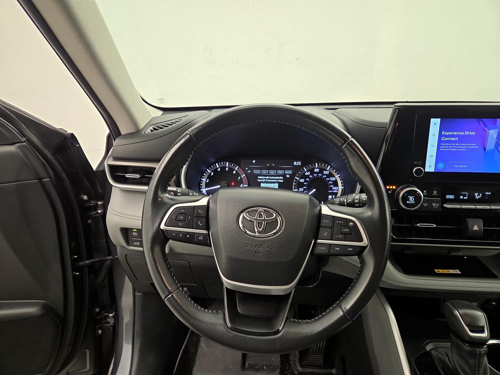 Thumbnail: 2024 Toyota Highlander - 10