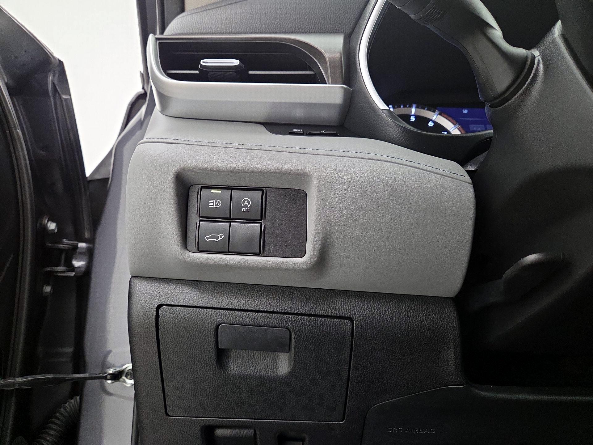 Thumbnail: 2024 Toyota Highlander - 13