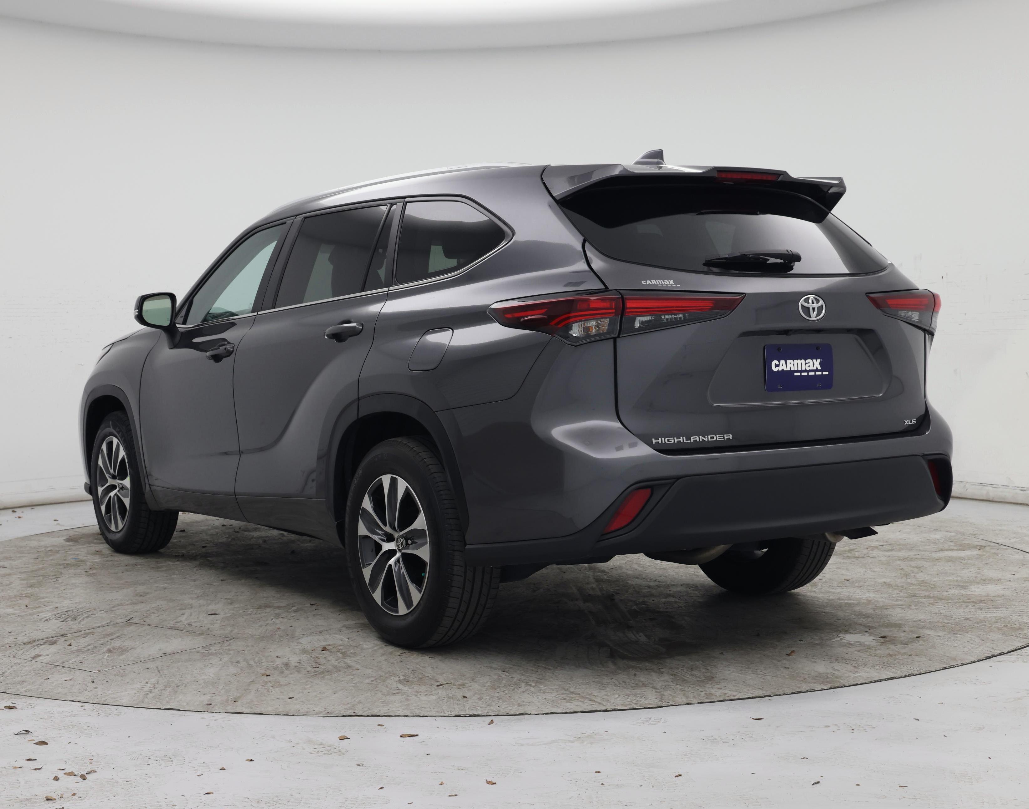 Thumbnail: 2024 Toyota Highlander - 2