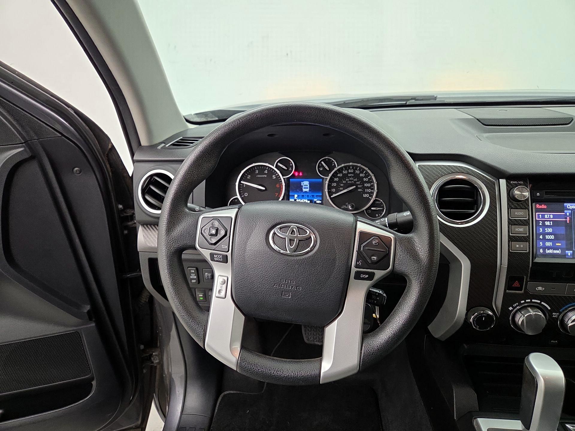 Thumbnail: 2015 Toyota Tundra - 10