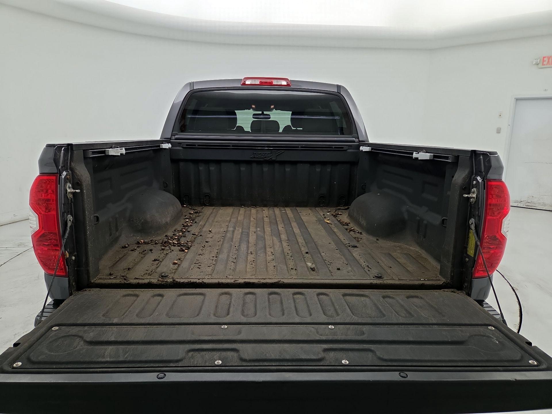 Thumbnail: 2015 Toyota Tundra - 20