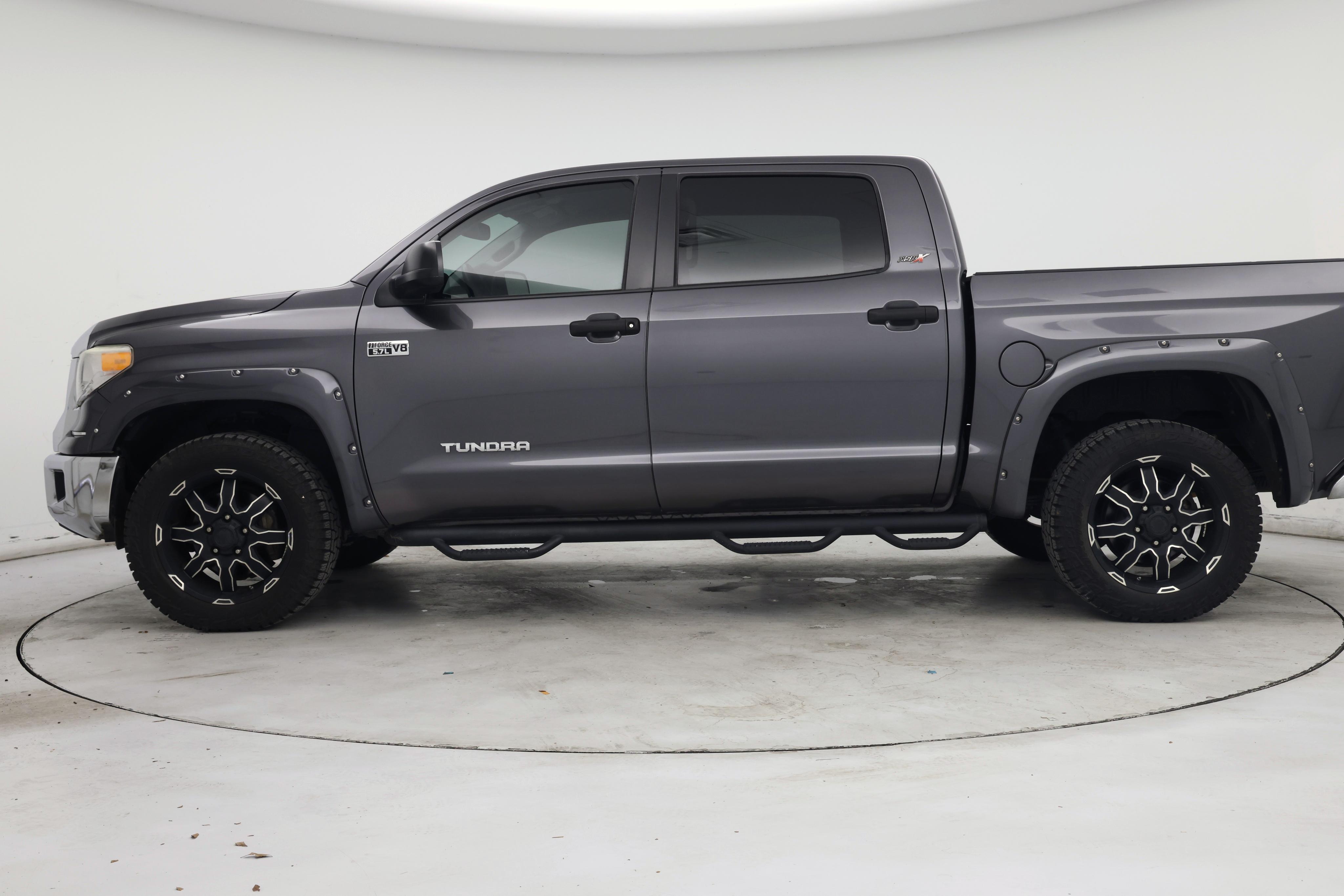 Thumbnail: 2015 Toyota Tundra - 3