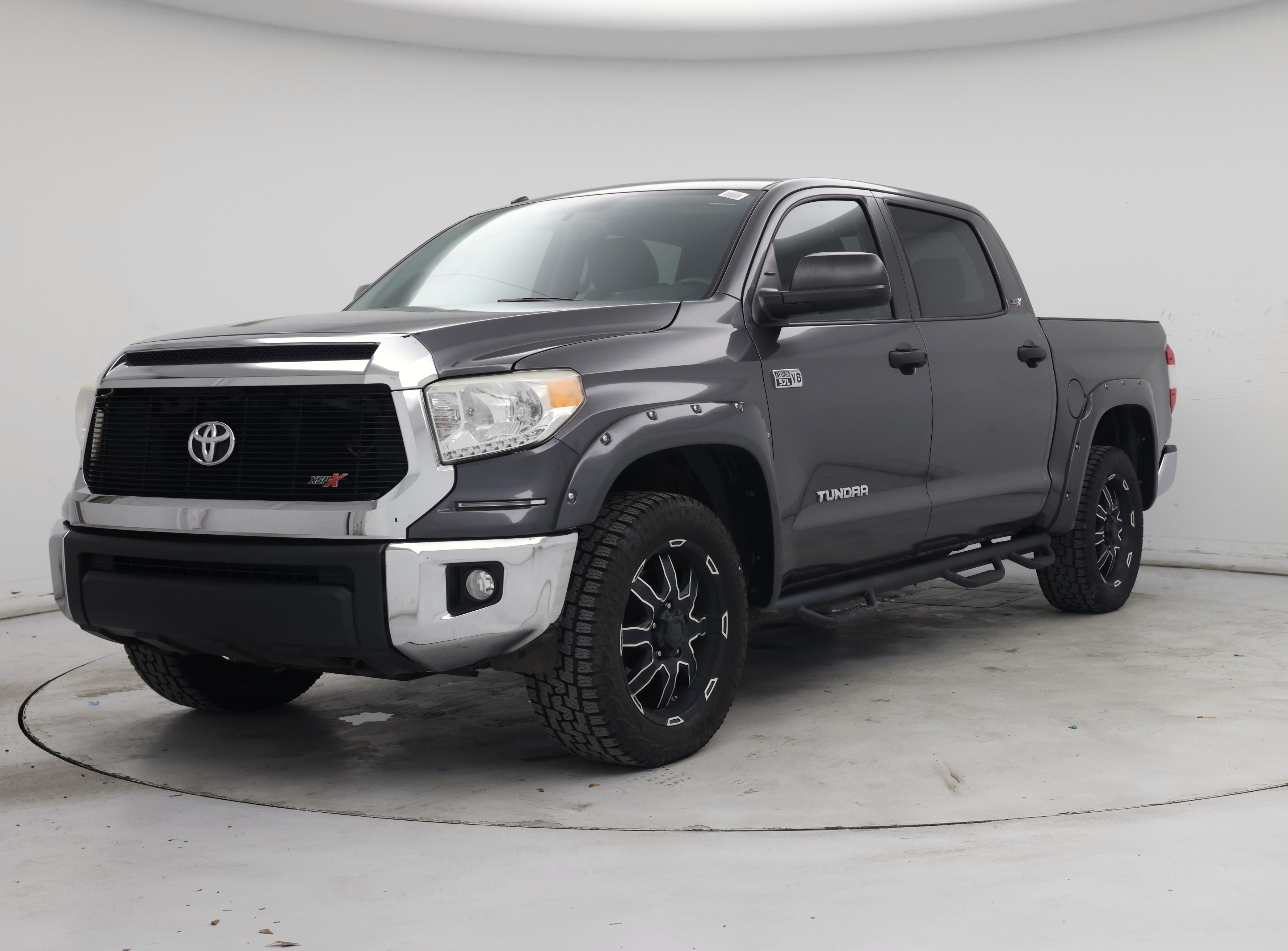 Thumbnail: 2015 Toyota Tundra - 4