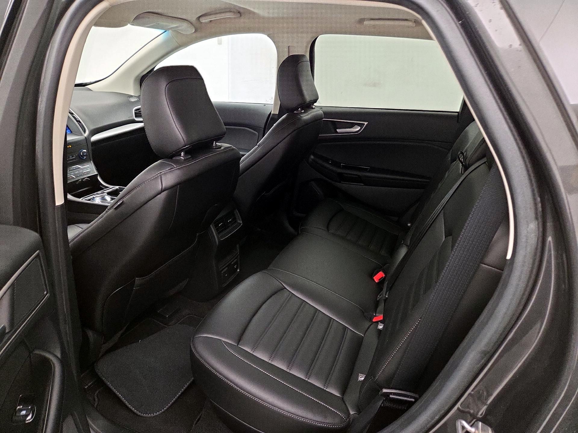 Thumbnail: 2020 Ford Edge - 19