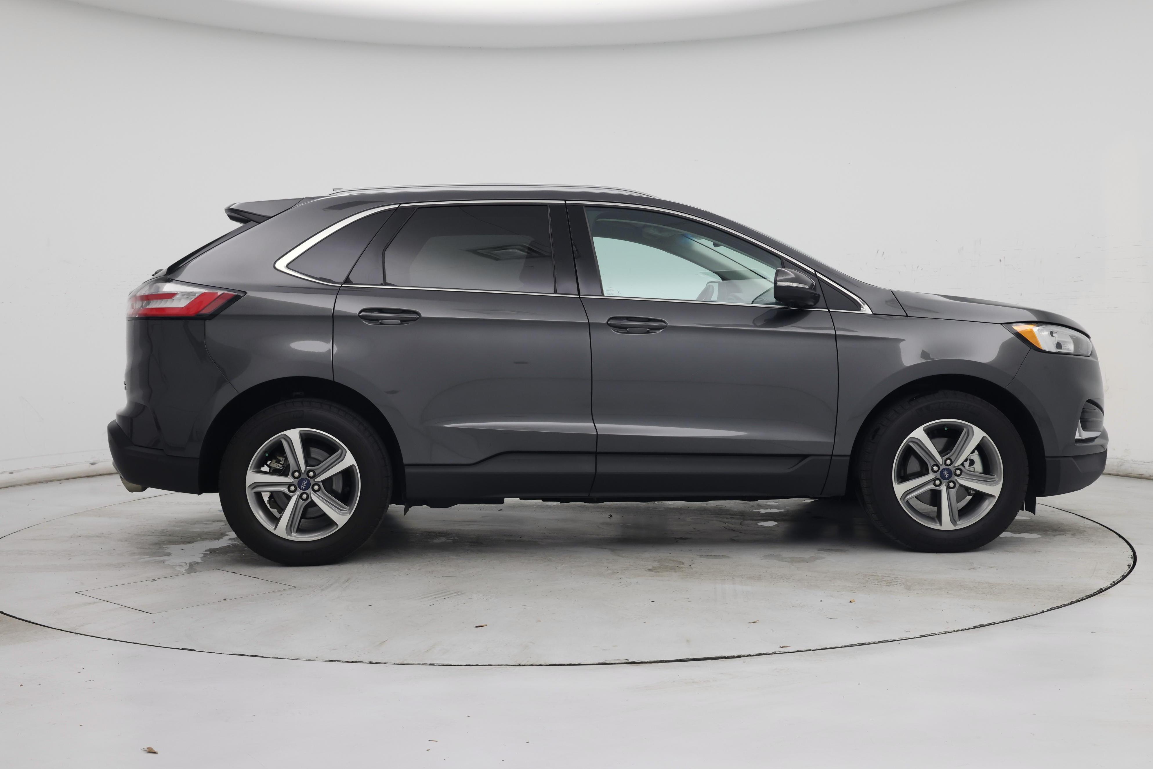 Thumbnail: 2020 Ford Edge - 7