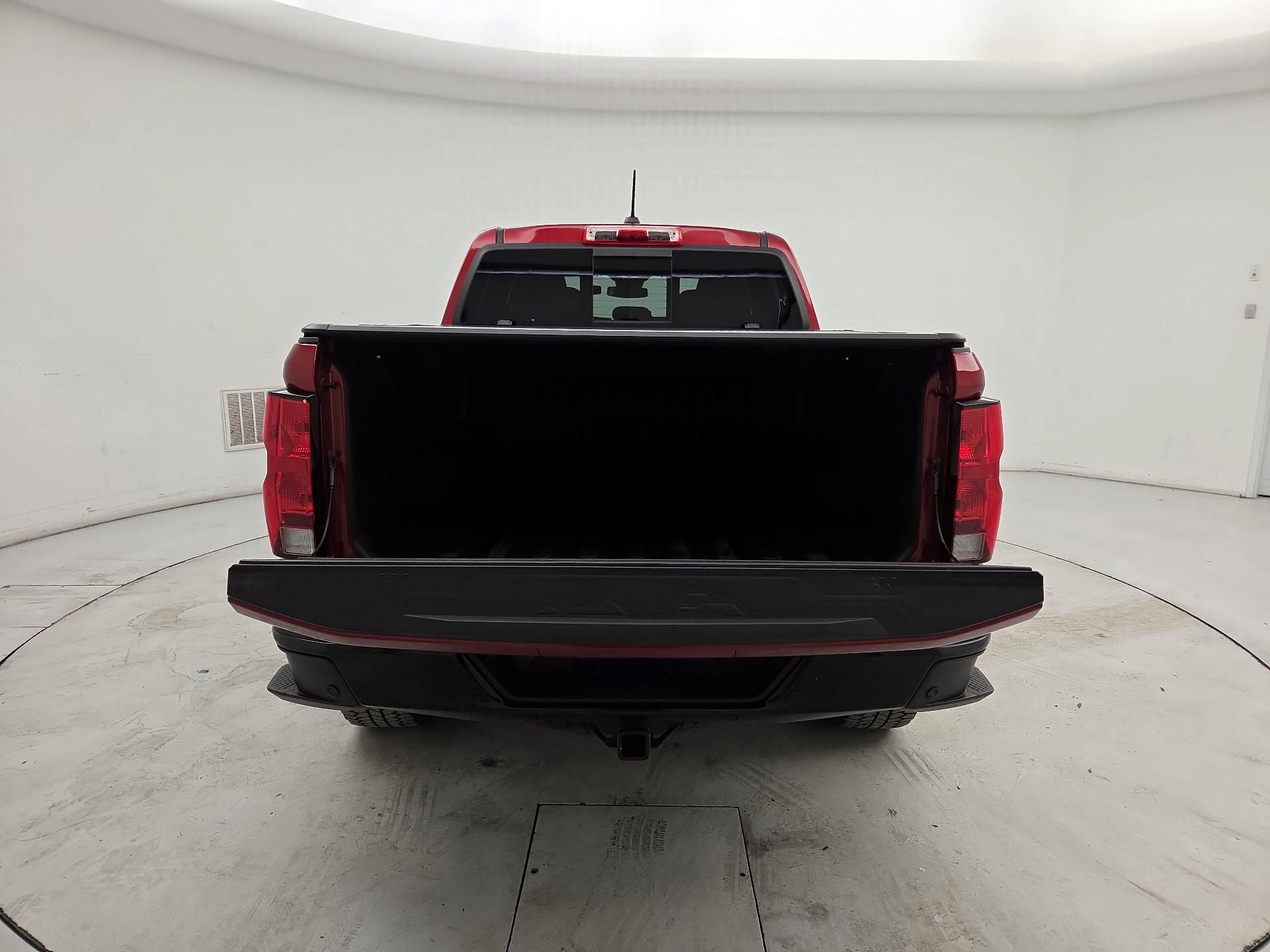 Thumbnail: 2023 Chevrolet Colorado - 20