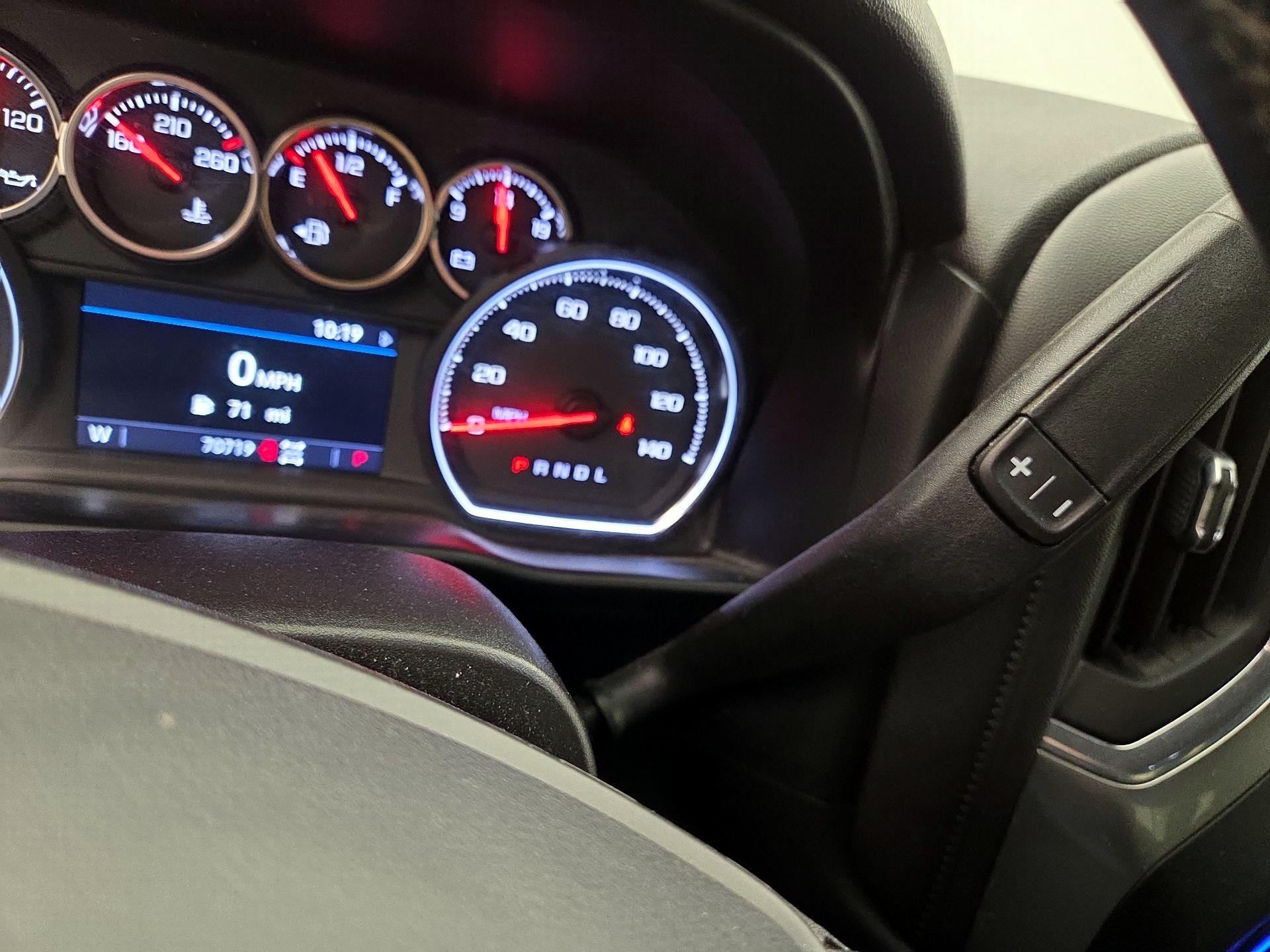 Thumbnail: 2019 Chevrolet Silverado 1500 - 17