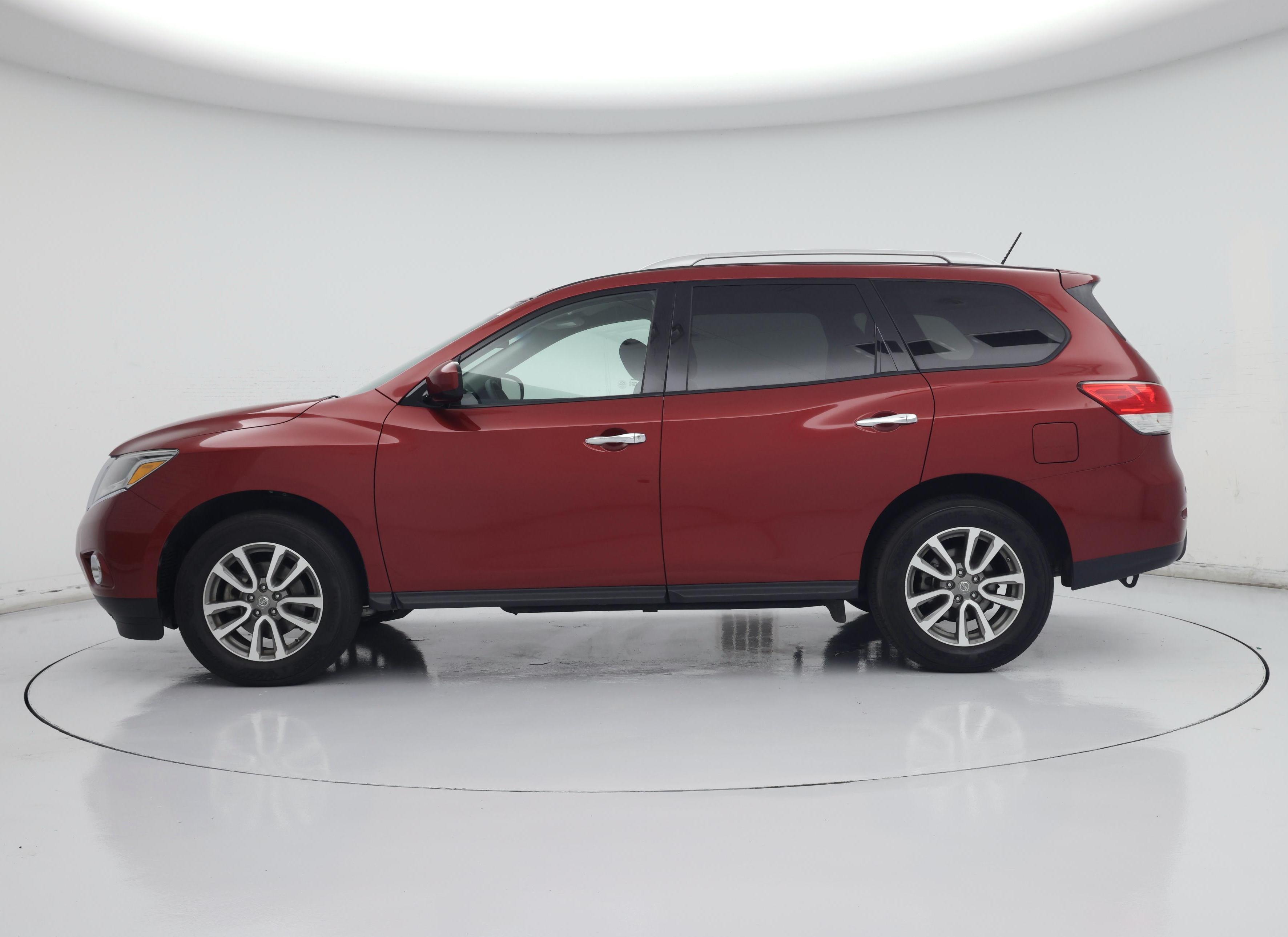 Thumbnail: 2015 Nissan Pathfinder - 3