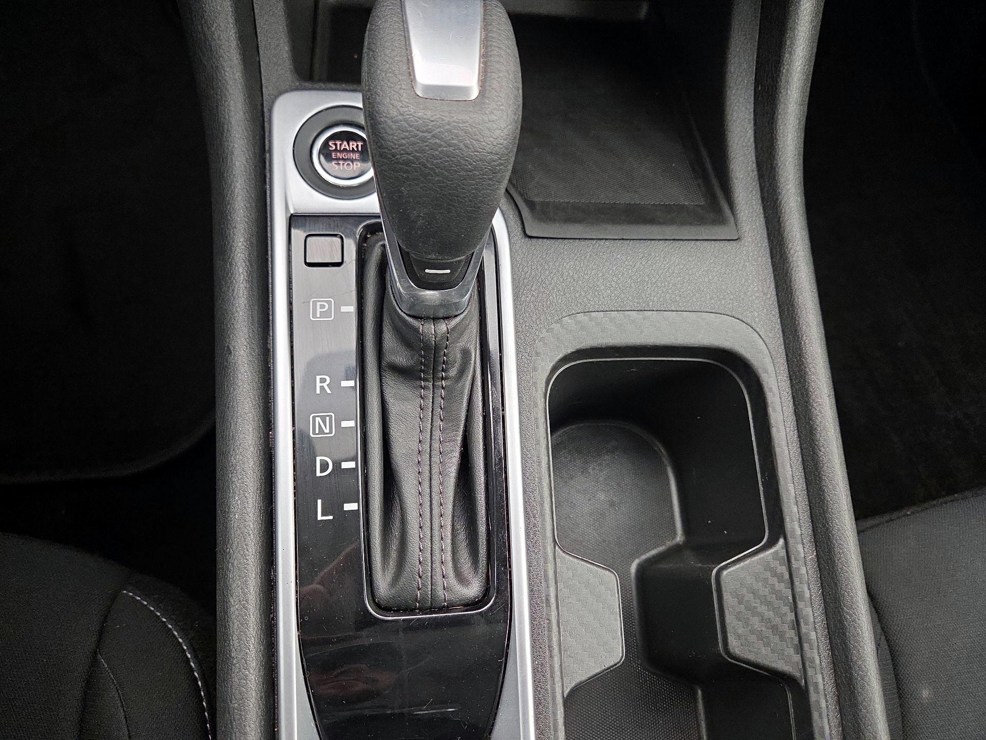 Thumbnail: 2023 Nissan Sentra - 17