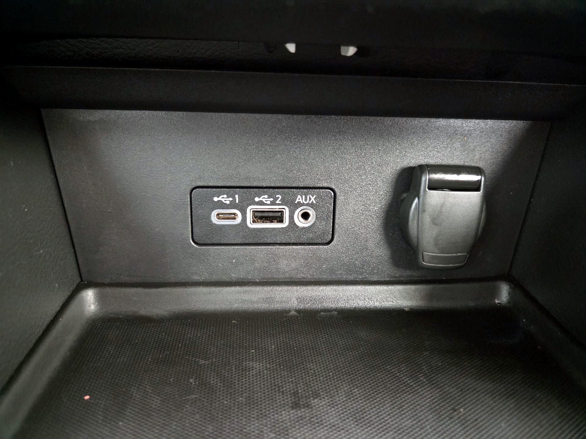 Thumbnail: 2023 Nissan Sentra - 18