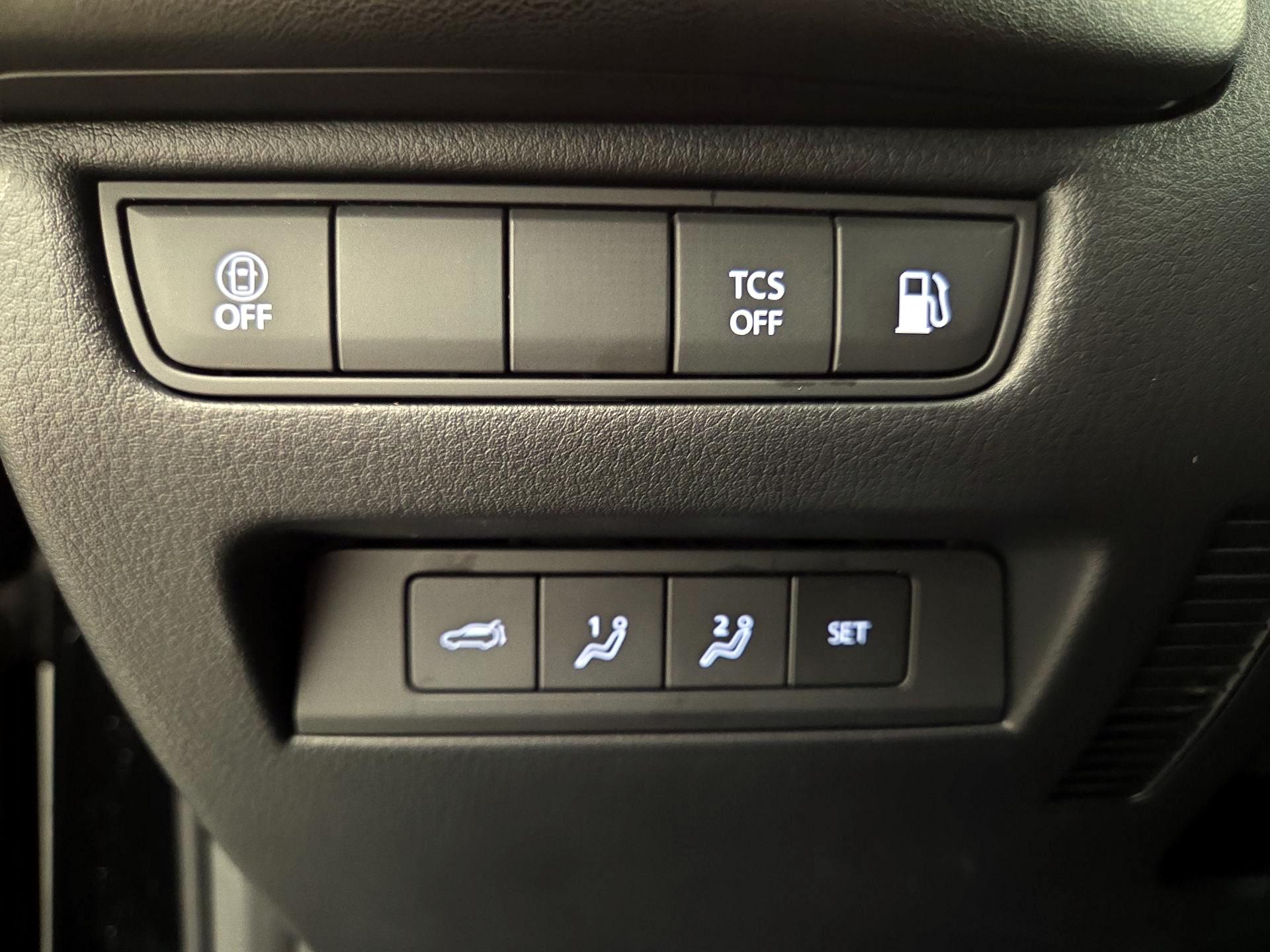 Thumbnail: 2025 Mazda CX-50 - 13