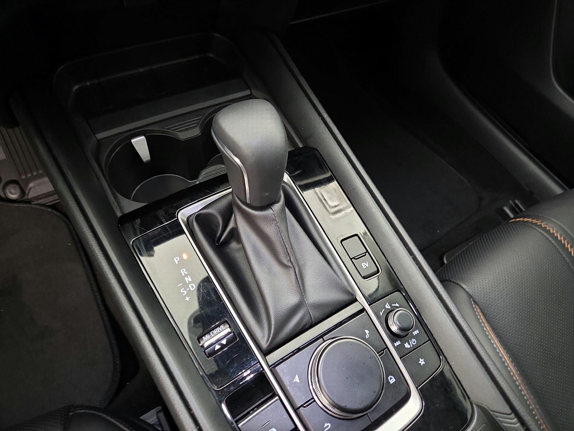 Thumbnail: 2025 Mazda CX-50 - 17