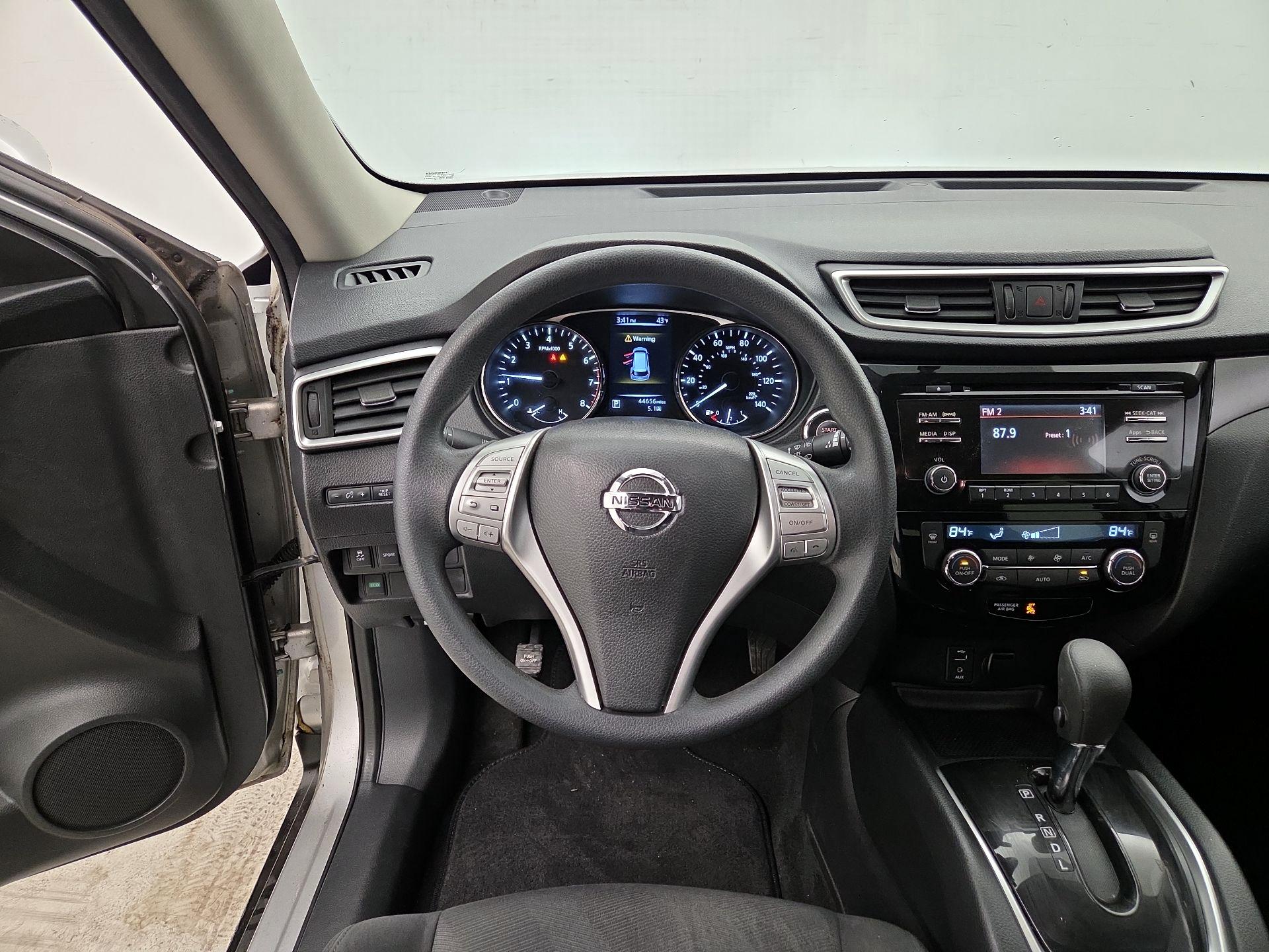 Thumbnail: 2016 Nissan Rogue - 10