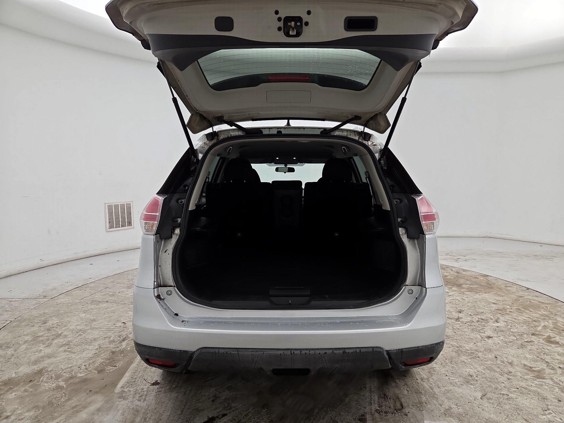 Thumbnail: 2016 Nissan Rogue - 20