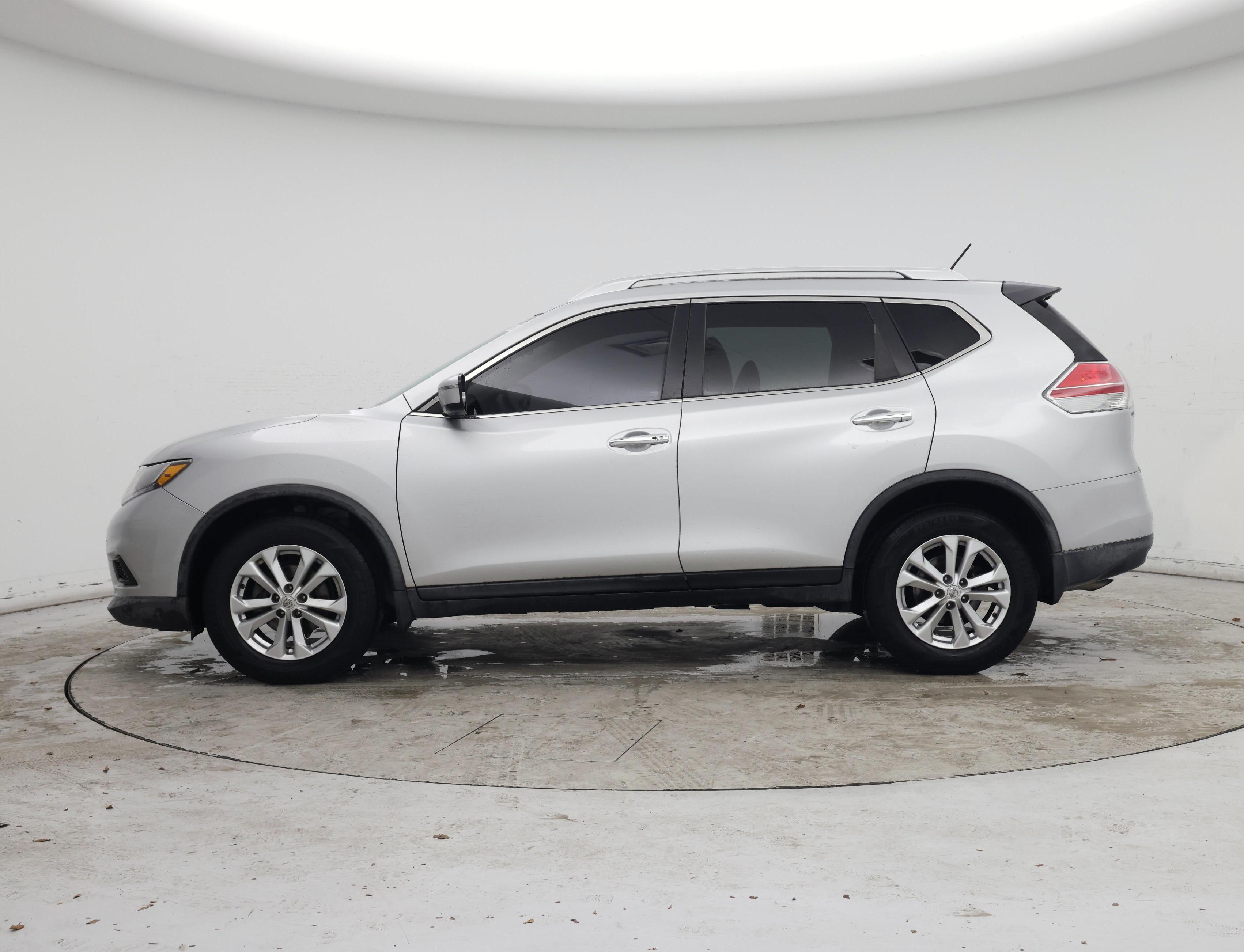 Thumbnail: 2016 Nissan Rogue - 3