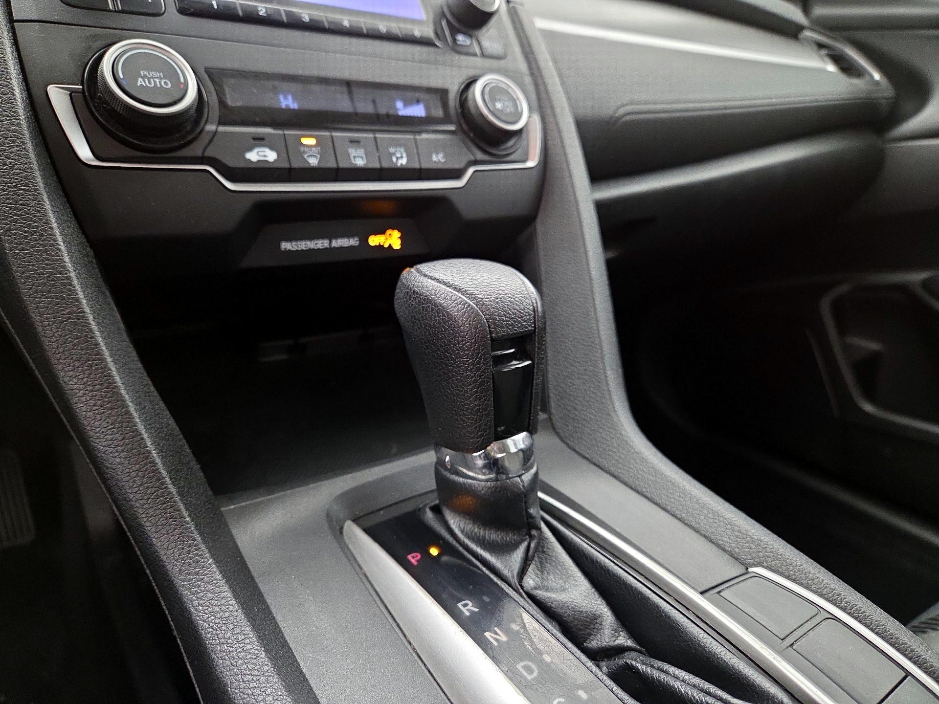 Thumbnail: 2018 Honda Civic - 17