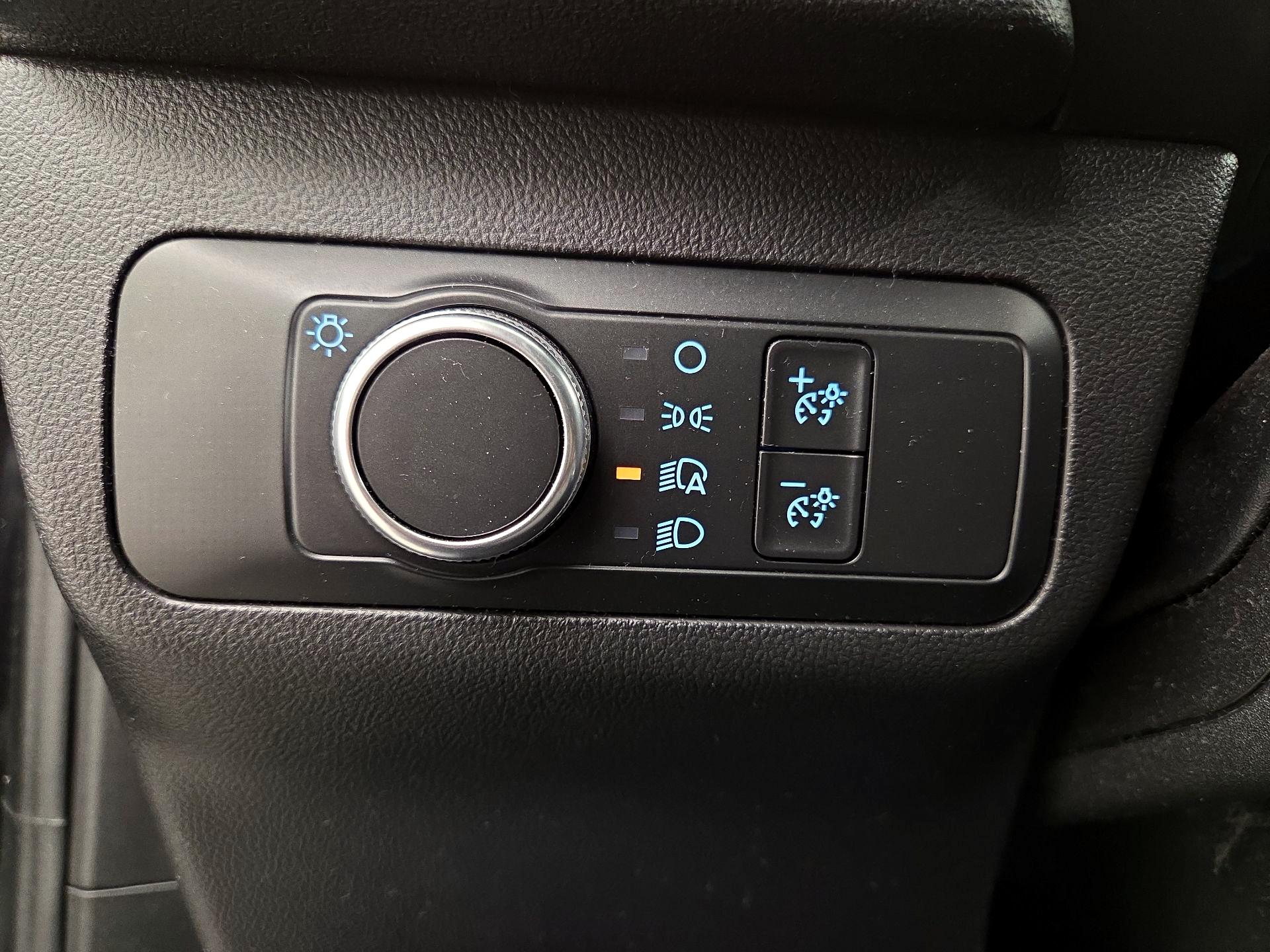 Thumbnail: 2020 Ford Escape - 13