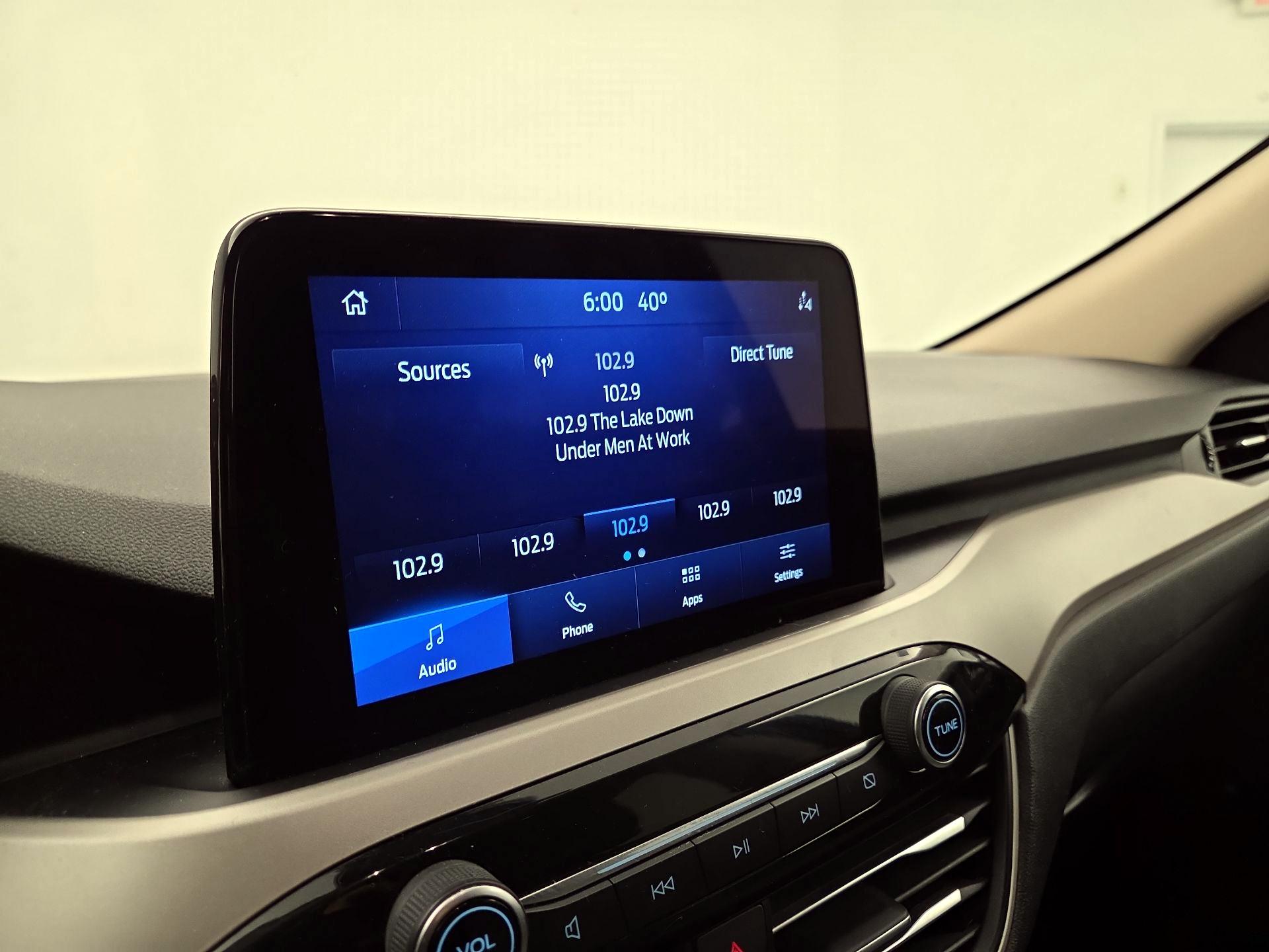 Thumbnail: 2020 Ford Escape - 15