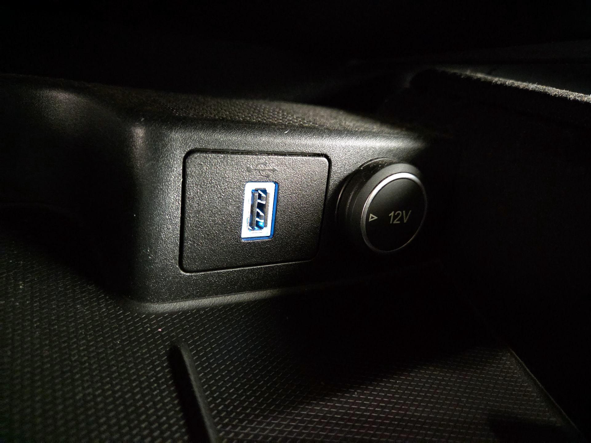 Thumbnail: 2020 Ford Escape - 18